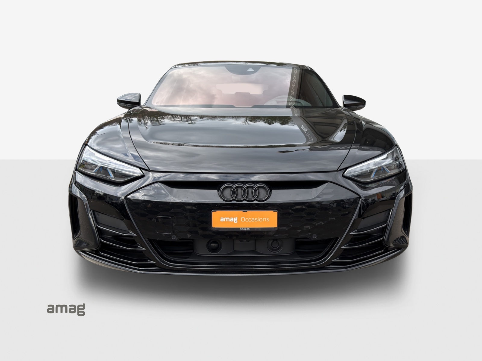 AUDI e-tron GT quattro-image-7