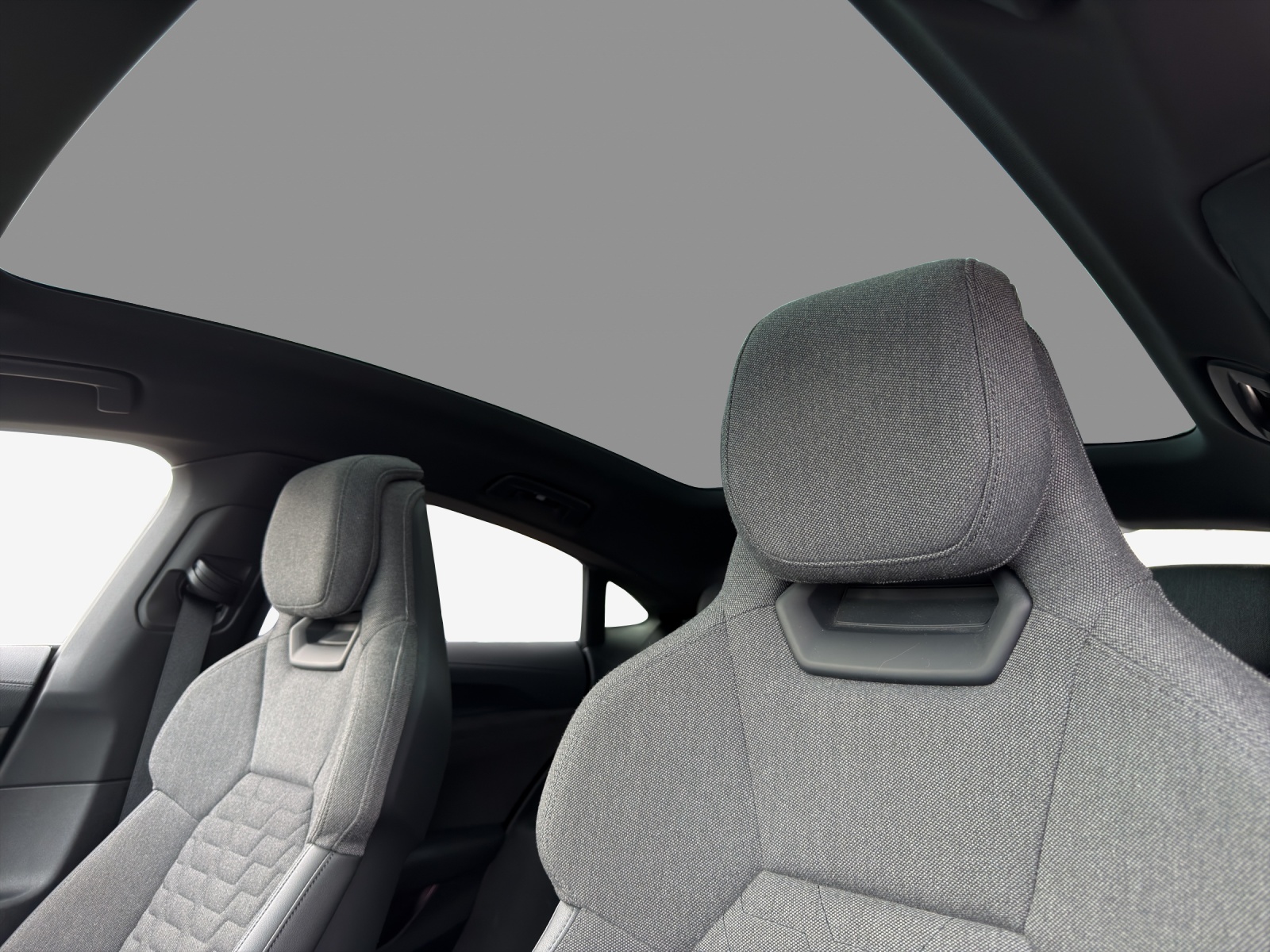AUDI e-tron GT quattro-image-16