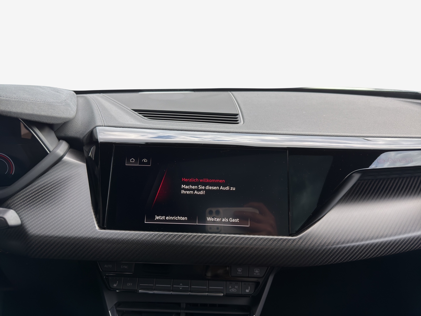 AUDI e-tron GT quattro-image-11