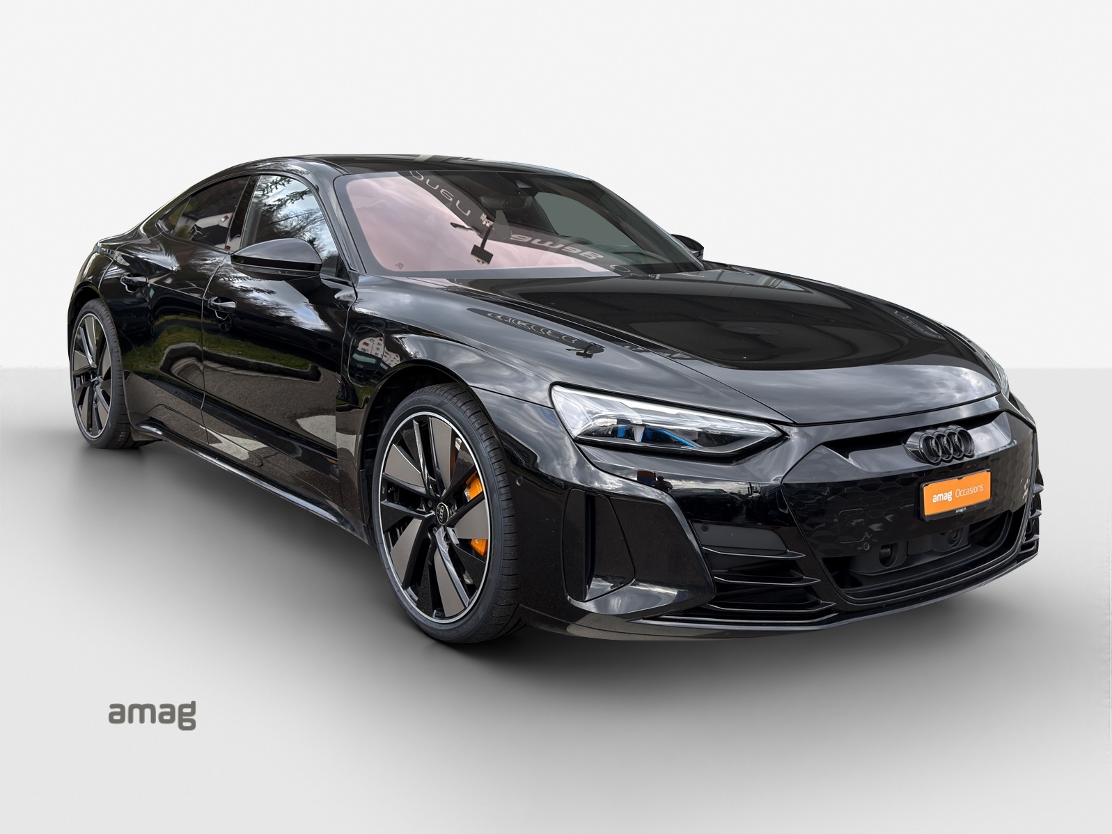 AUDI e-tron GT quattro-image-6