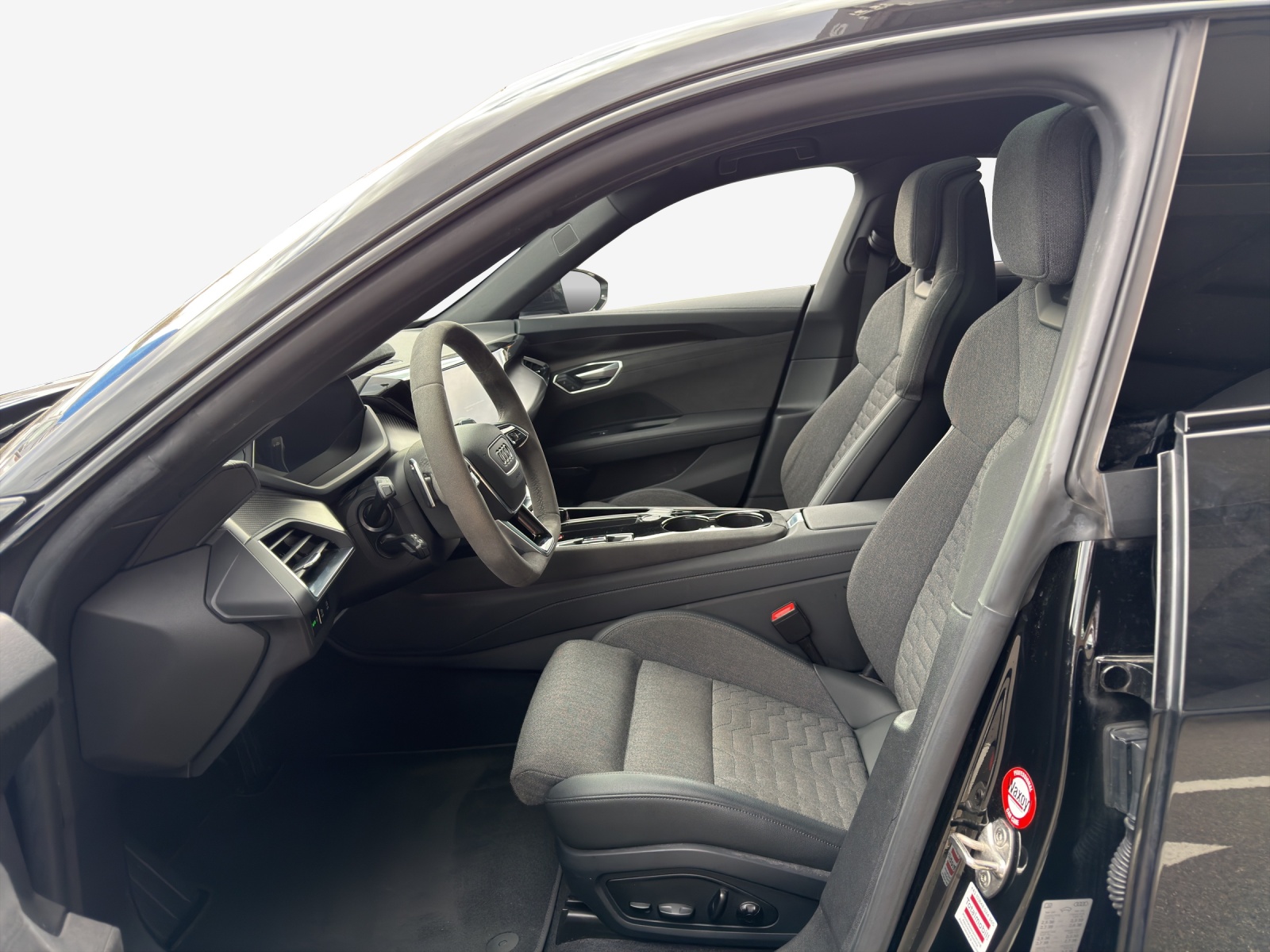 AUDI e-tron GT quattro-image-8