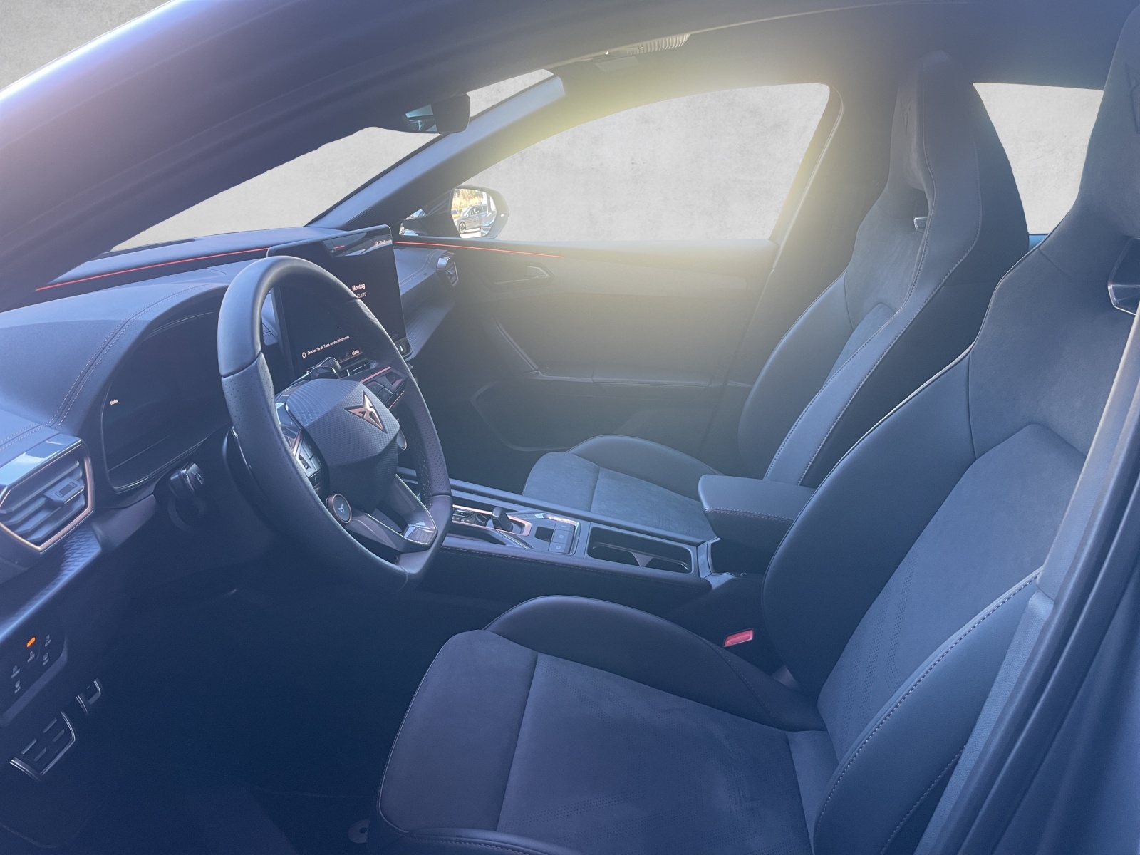 CUPRA LEON 1.5 e-HYBRID pHEV Prime Edition DSG-image-8