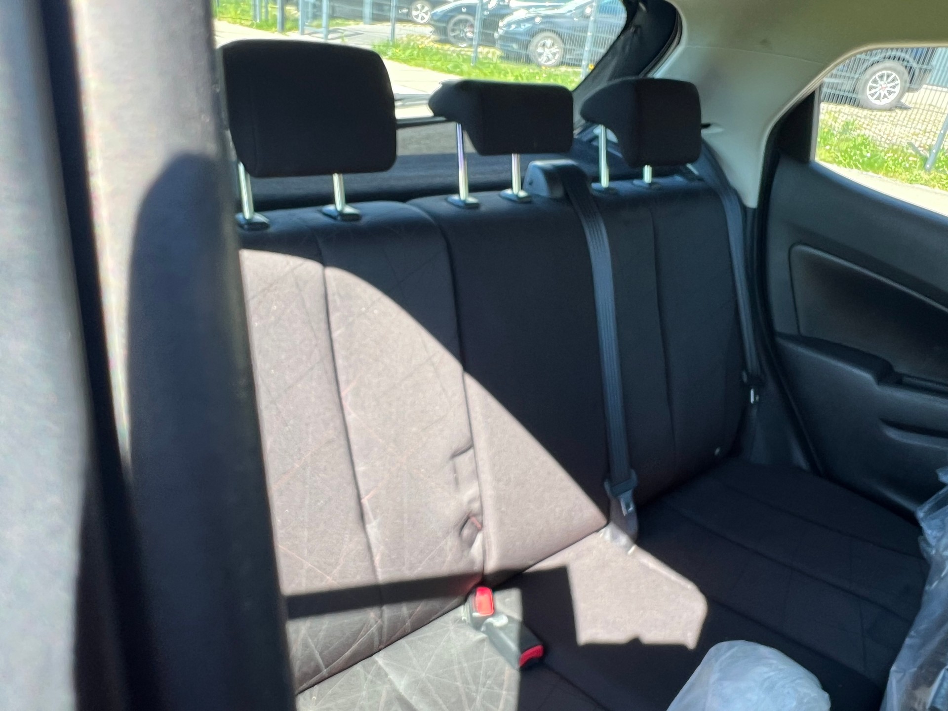 MAZDA 2 1.5i 16V Exclusive Automatic-image-26