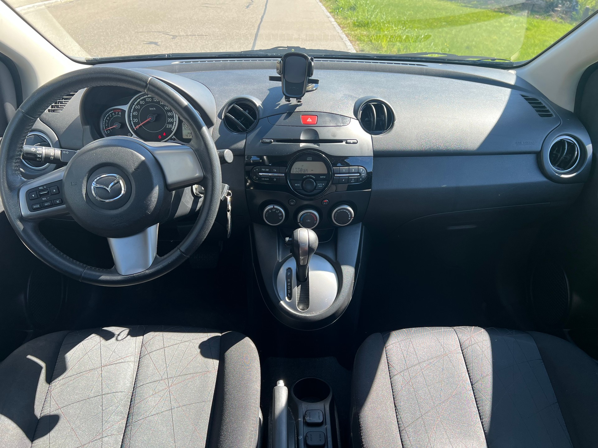 MAZDA 2 1.5i 16V Exclusive Automatic-image-17