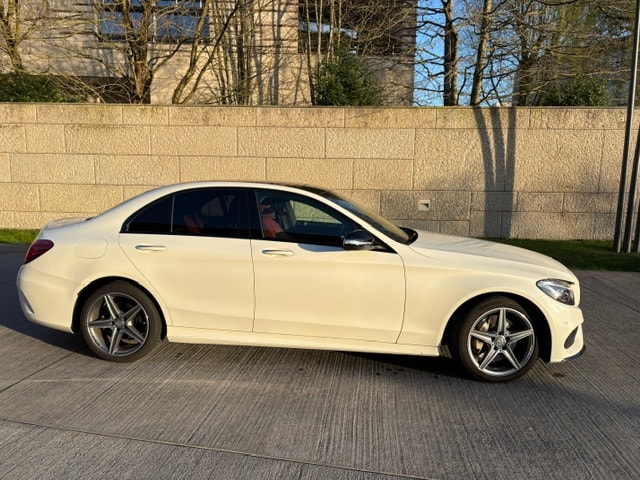 MERCEDES-BENZ C 400 AMG Line 4Matic 7G-Tronic