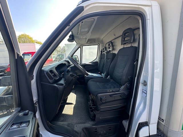 IVECO 35 S 160PS Koffer Hebebühne AHK-image-5
