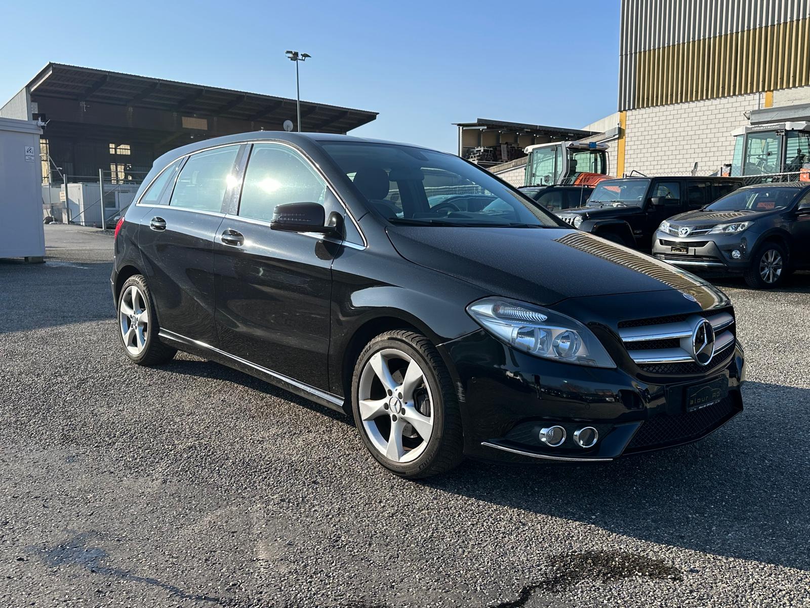 MERCEDES-BENZ B 200 7G-DCT-image-5