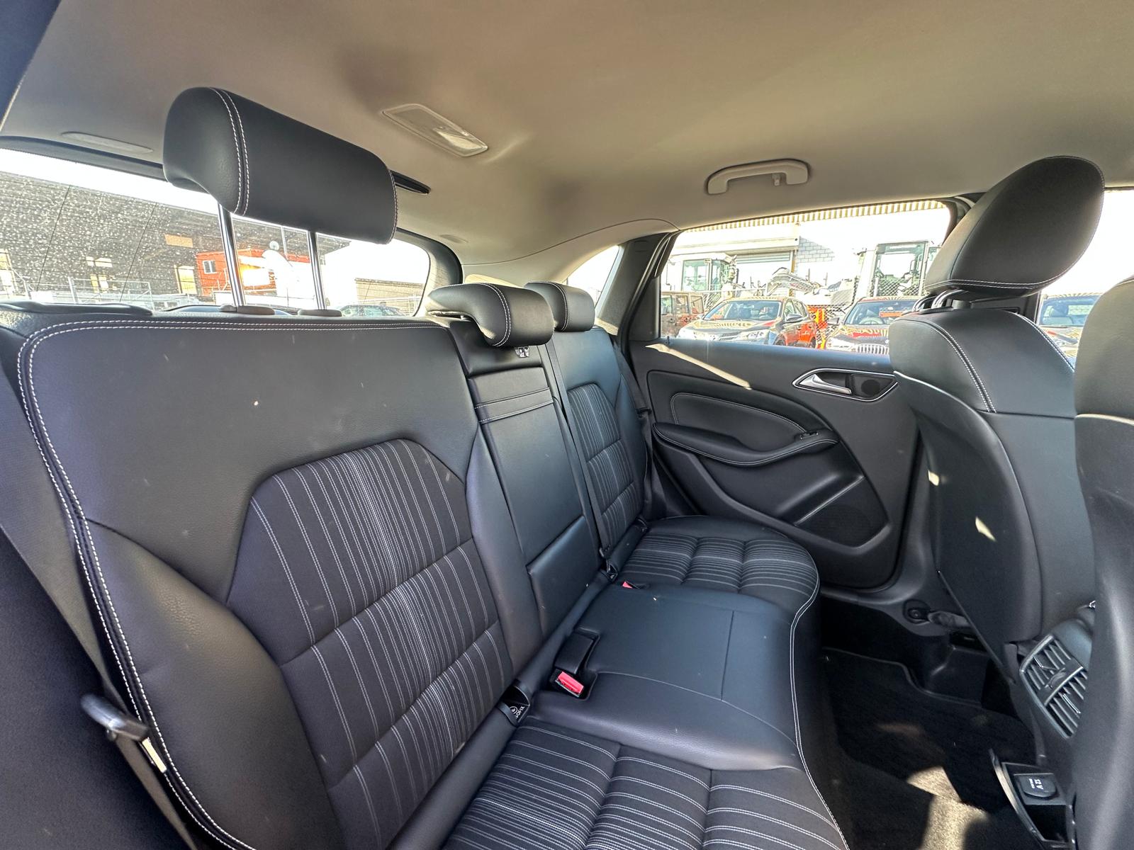 MERCEDES-BENZ B 200 7G-DCT-image-9