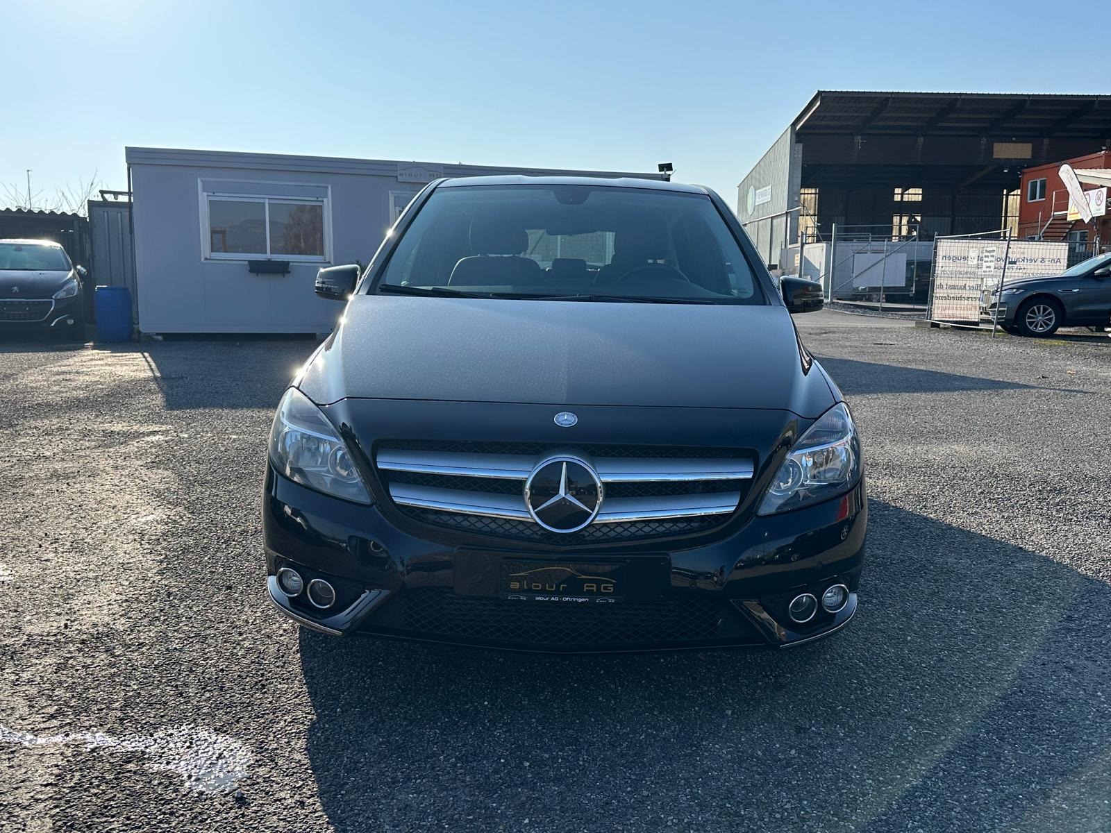 MERCEDES-BENZ B 200 7G-DCT-image-0