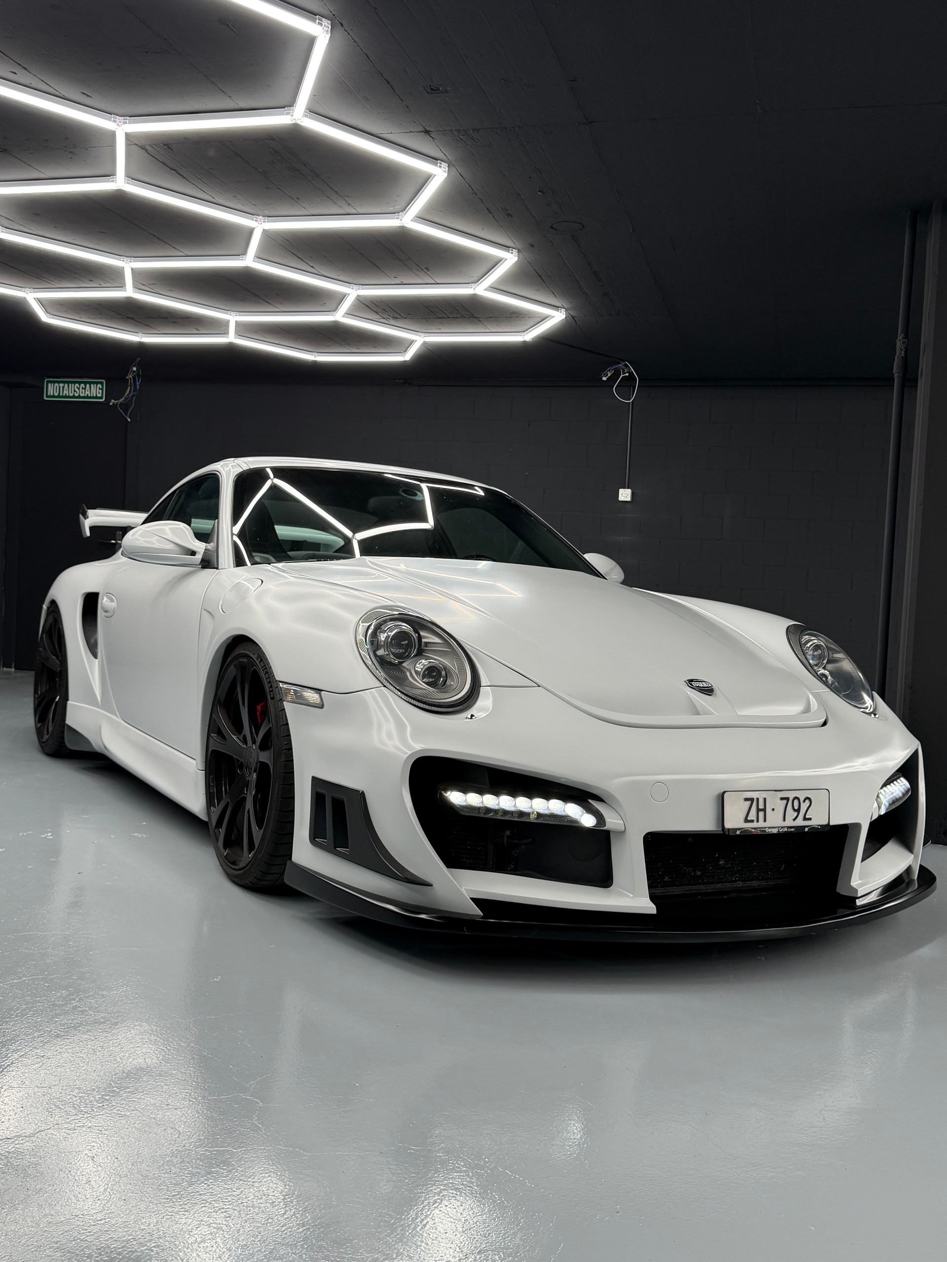 PORSCHE 911 Turbo PDK Techart GT Street R-image-5