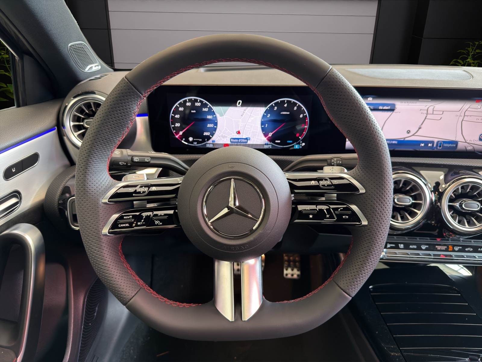 MERCEDES-BENZ A 220 4Matic 8G-DCT-image-9