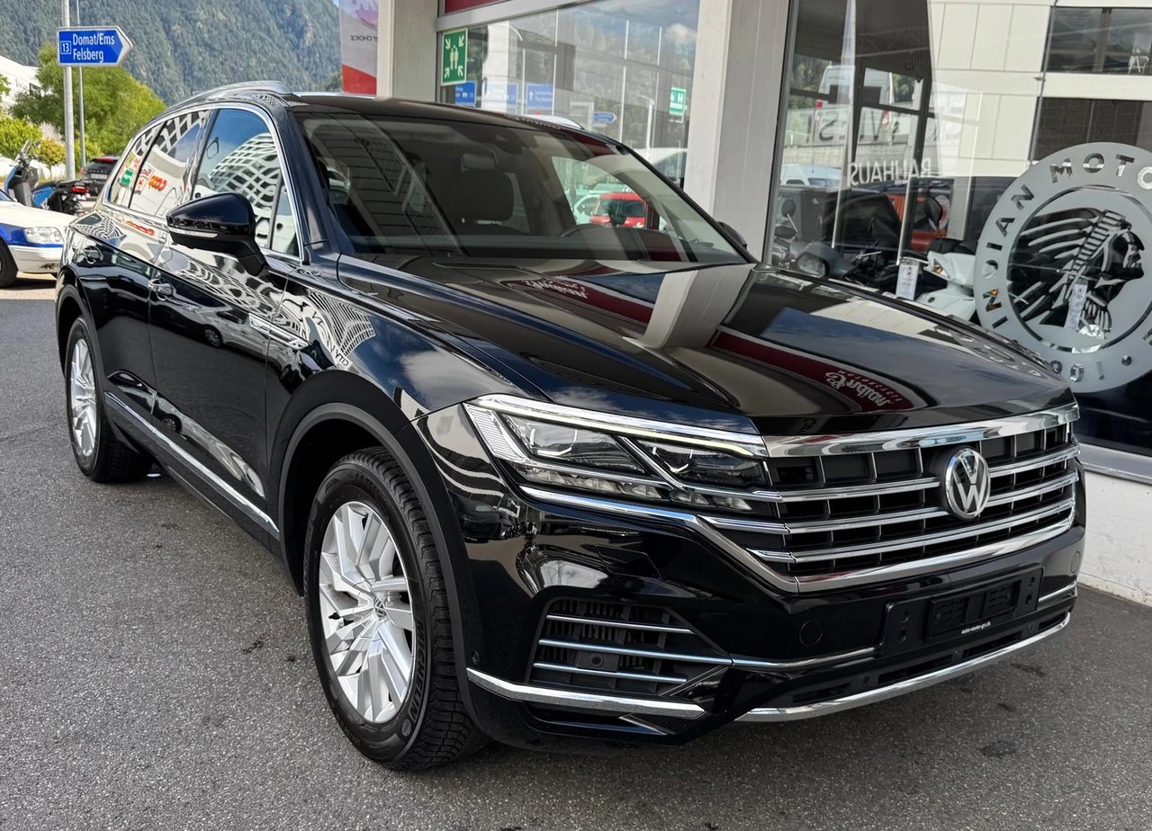 VW Touareg 3.0 TSI Elegance Tiptronic-image-0