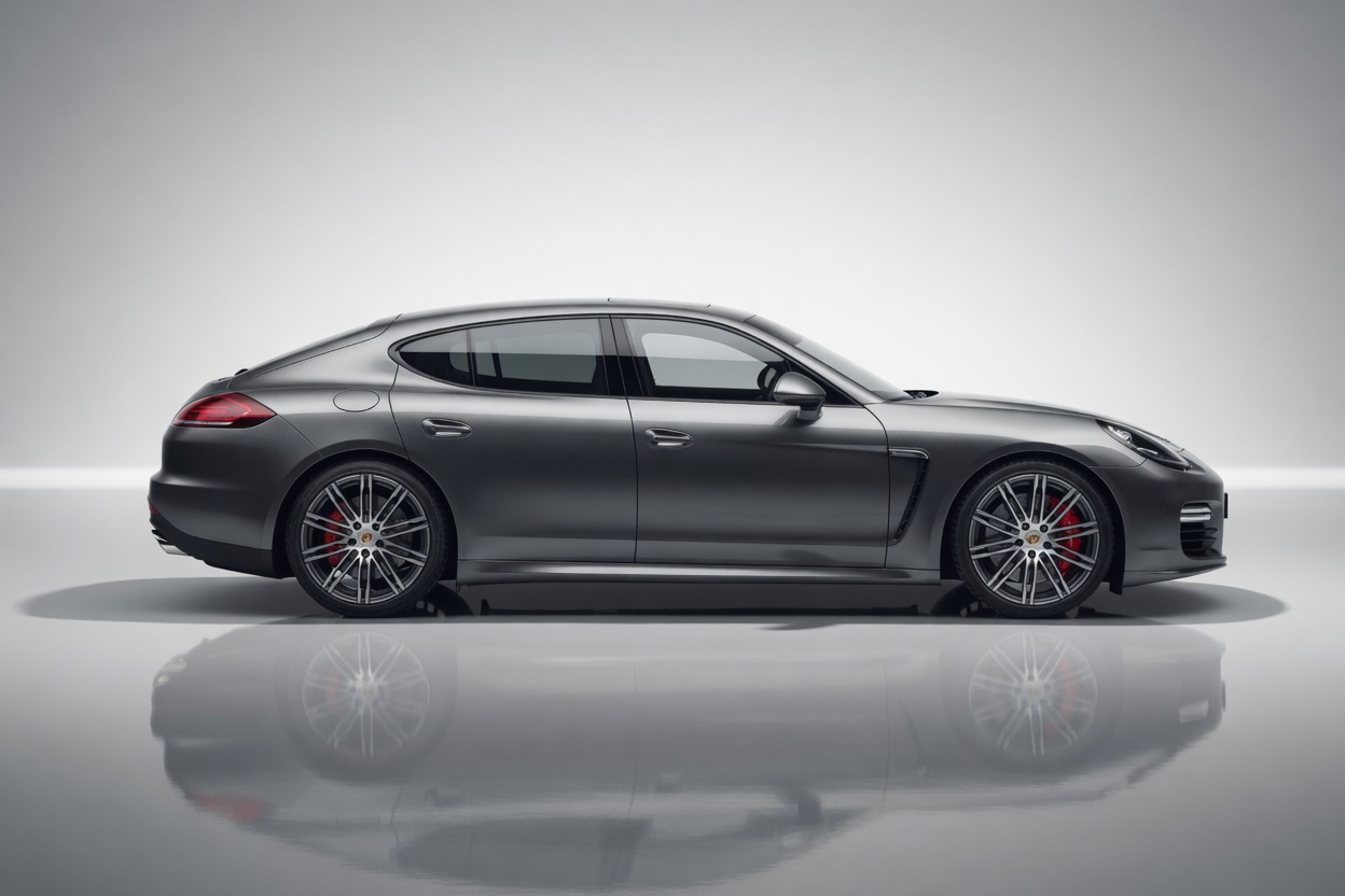 PORSCHE Panamera GTS 4.8 PDK-image-5