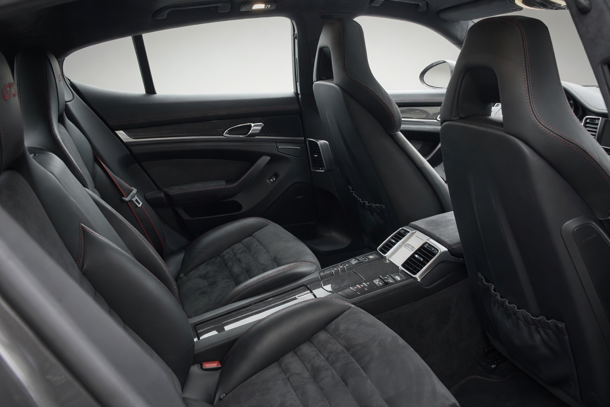 PORSCHE Panamera GTS 4.8 PDK-image-11