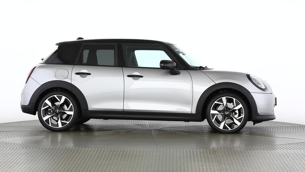 MINI Cooper 5 door C-image-1