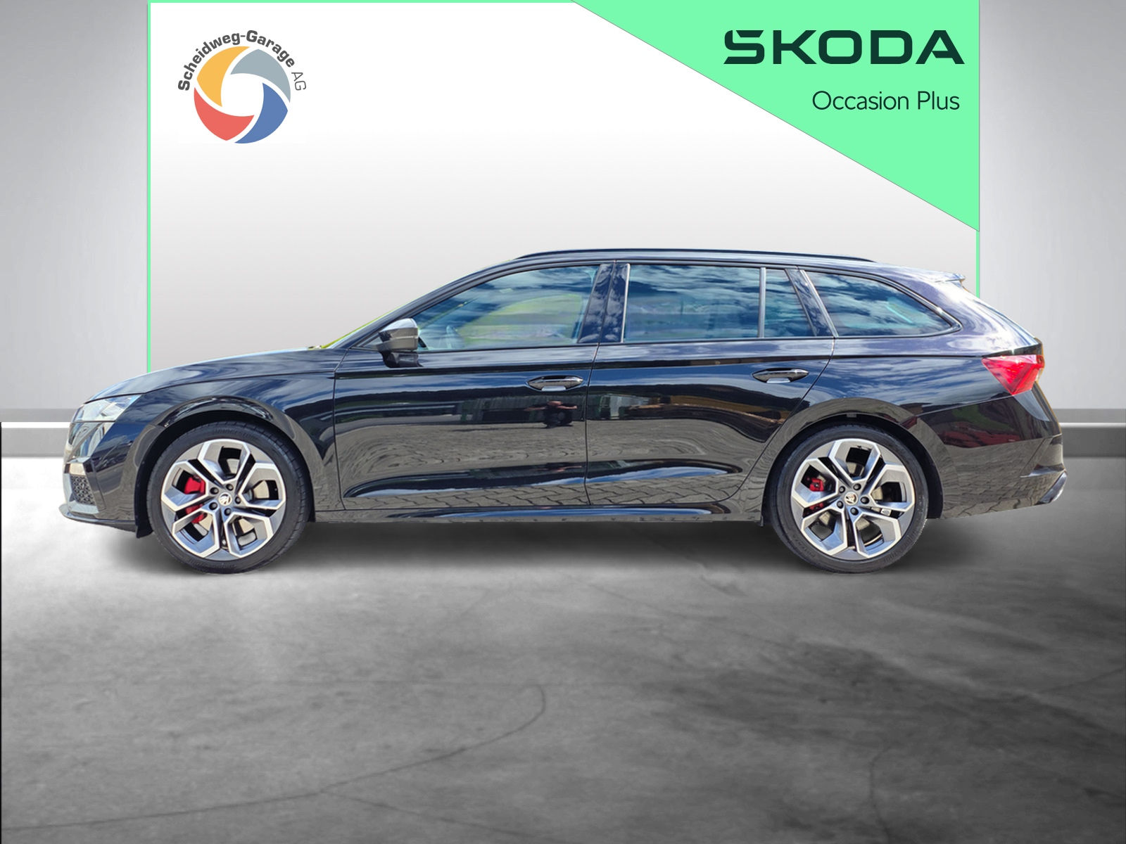 SKODA Octavia Combi 2.0 TSI DSG RS-image-2
