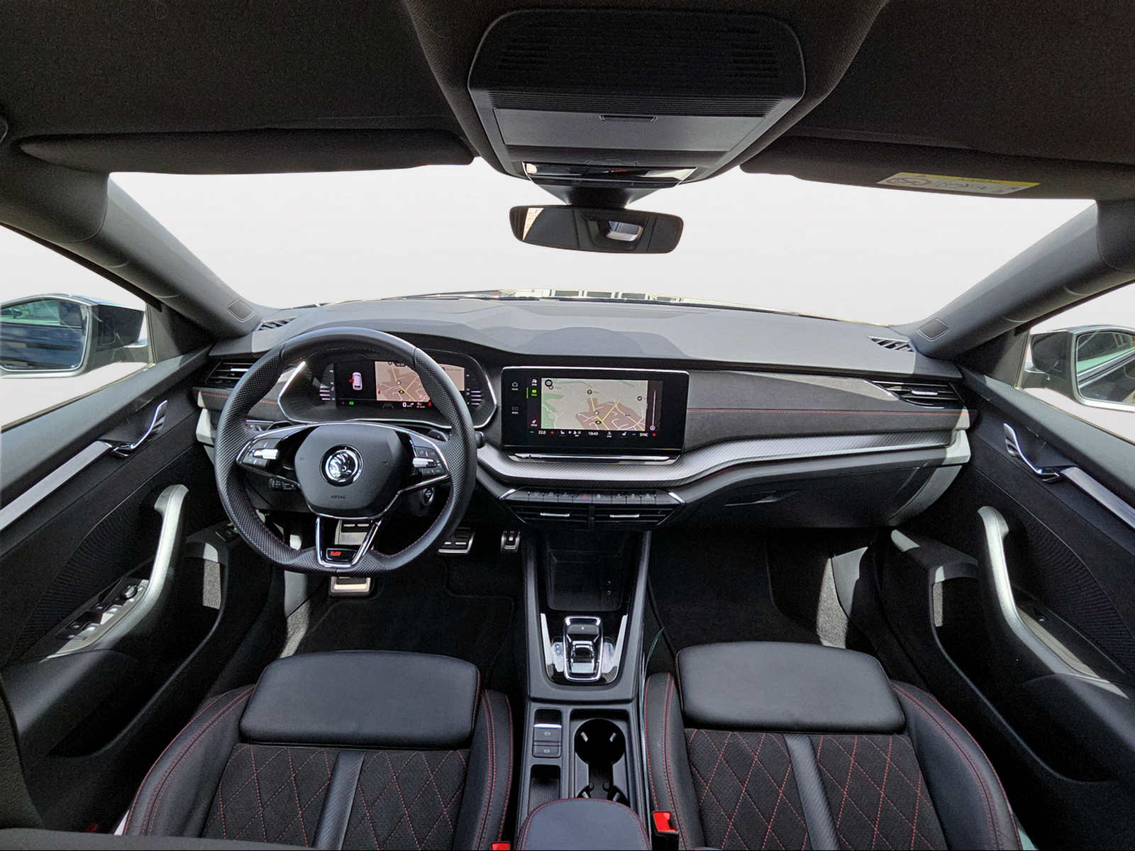 SKODA Octavia Combi 2.0 TSI DSG RS-image-3