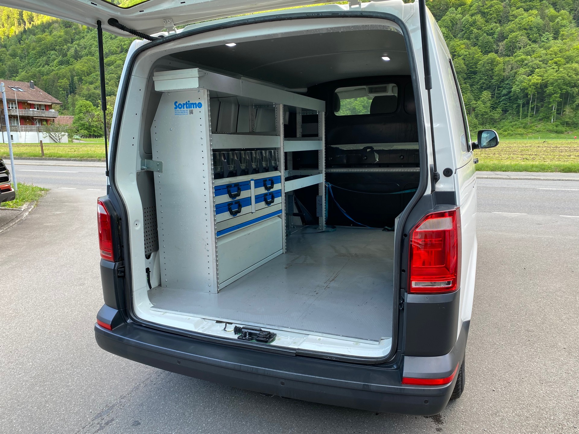VW T6 2.0 TDI 4Motion DSG-image-6