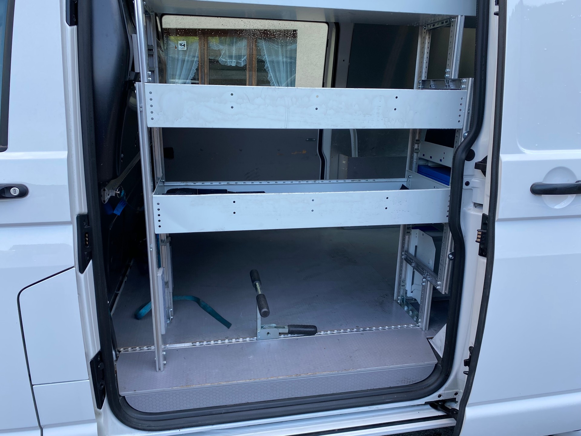VW T6 2.0 TDI 4Motion DSG-image-5
