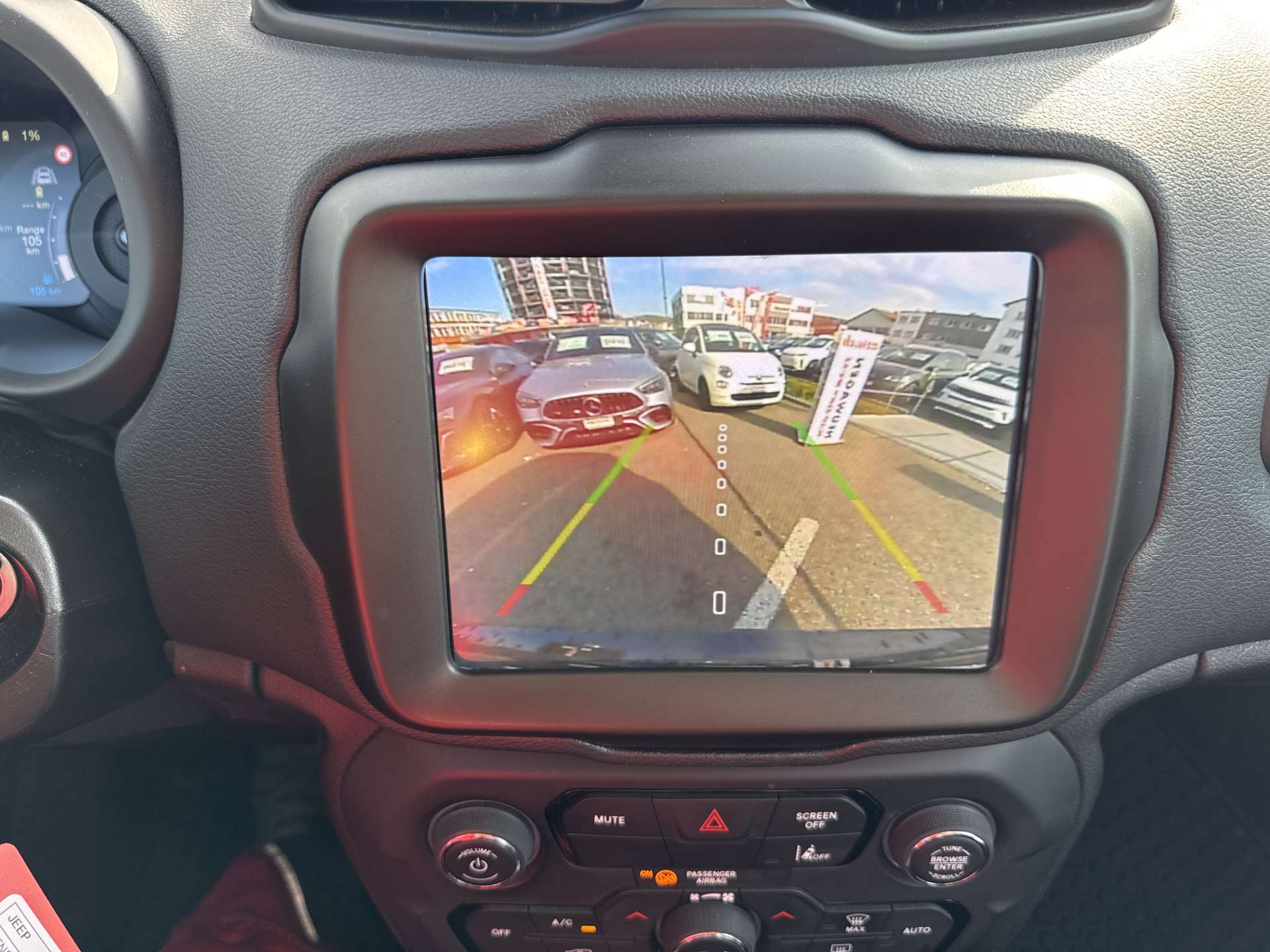 JEEP Renegade 1.3 T PHEV Limited AWD Automat-image-9