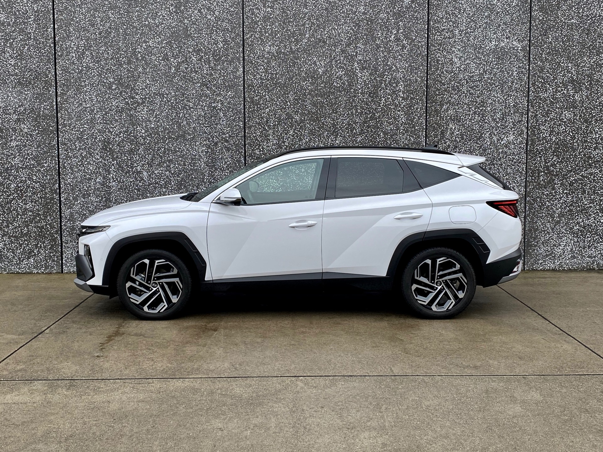 HYUNDAI Tucson 1.6*TGDI*PlugInHybrid*Swiss*Vertex*4WD*-image-21