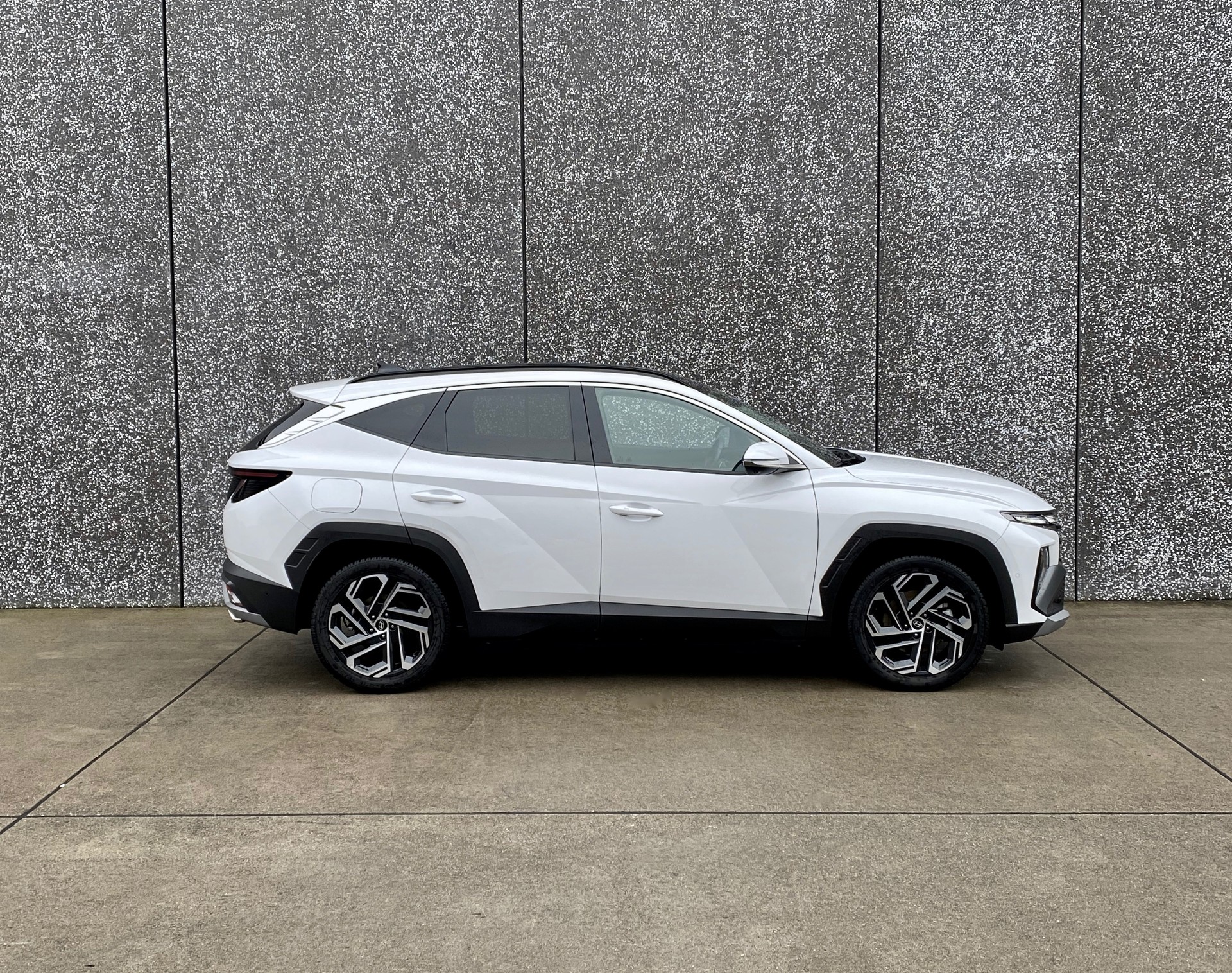 HYUNDAI Tucson 1.6*TGDI*PlugInHybrid*Swiss*Vertex*4WD*-image-27