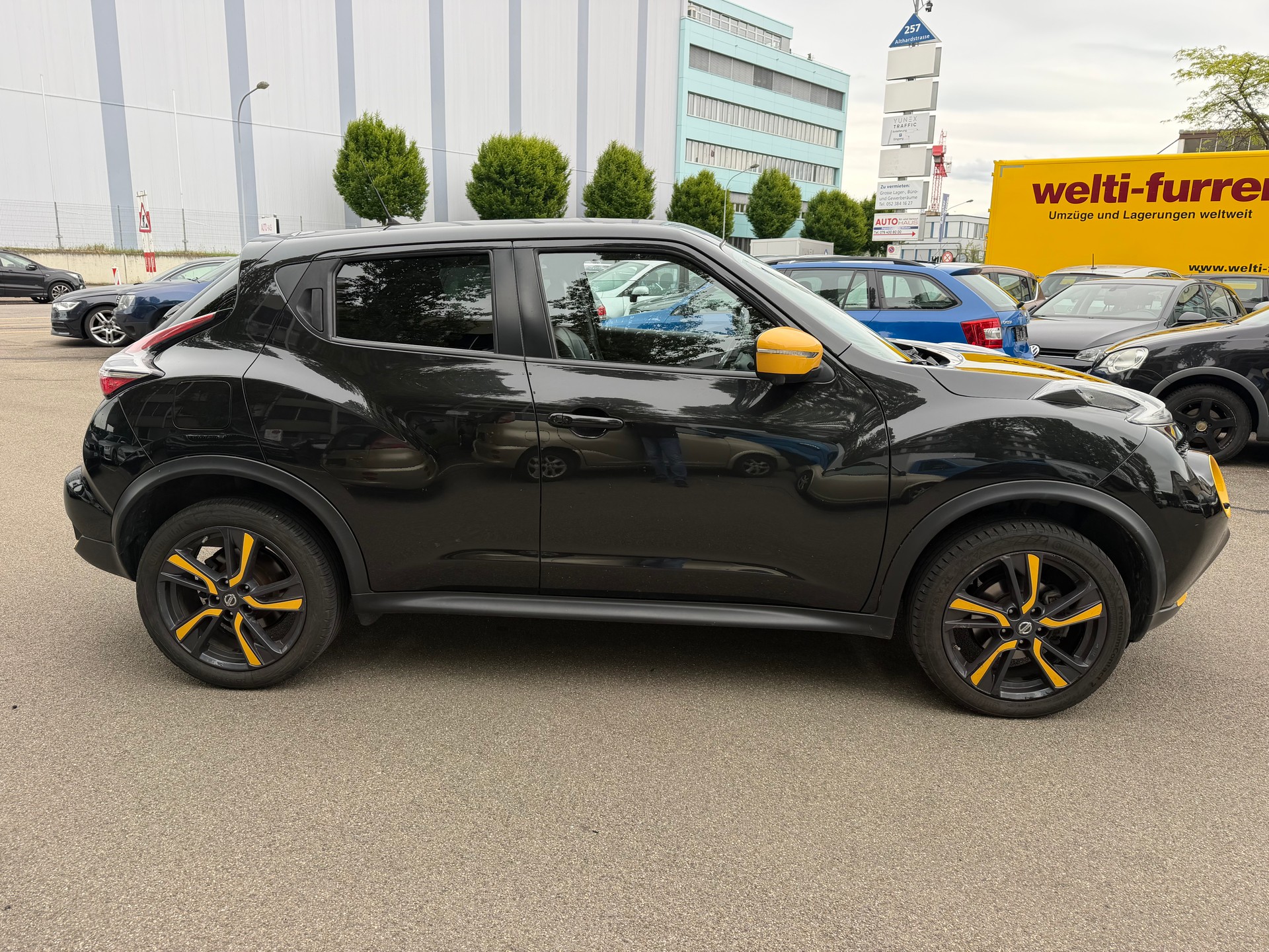 NISSAN Juke 1.2 DIG-T N-Connecta-image-4