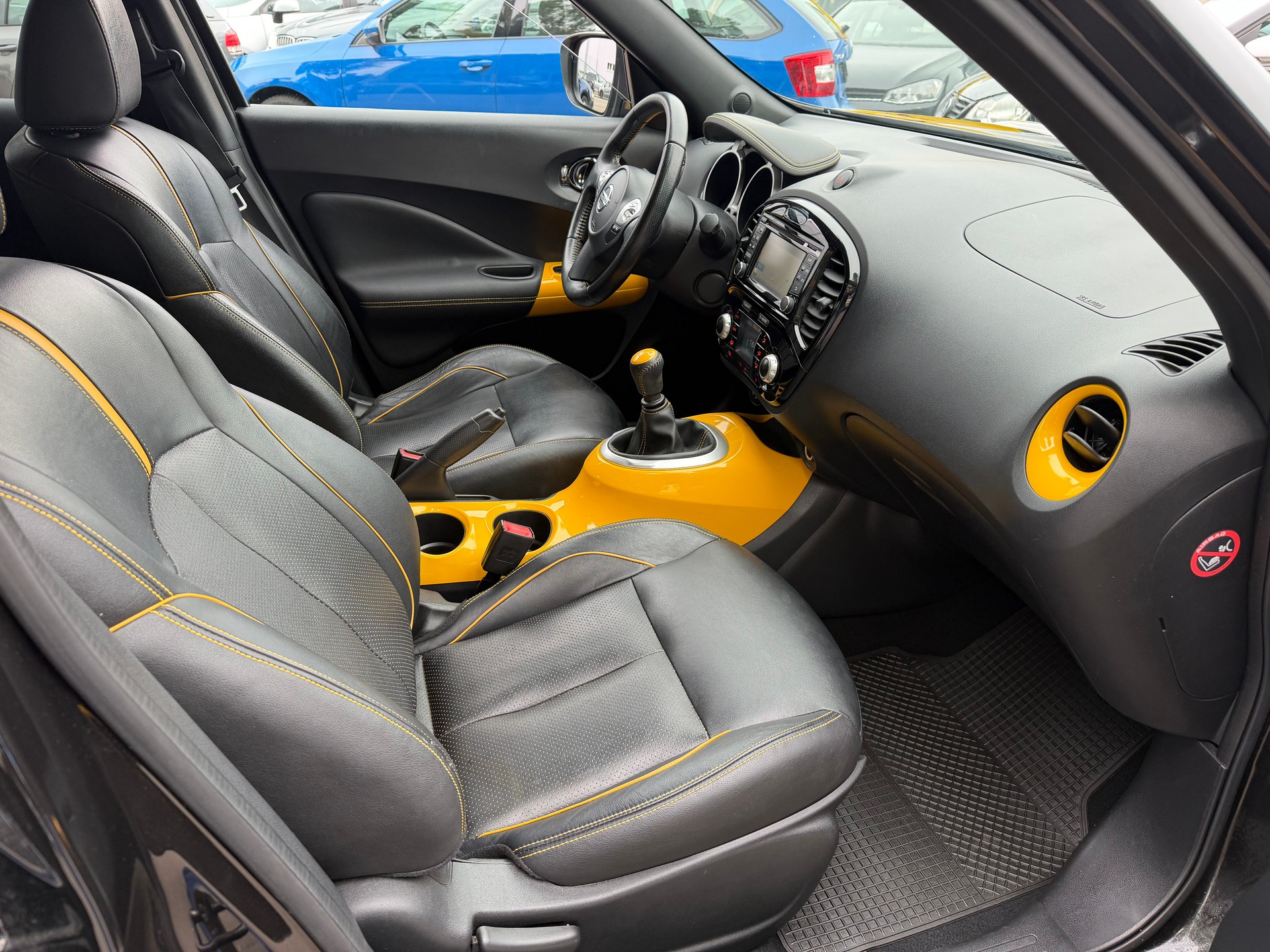 NISSAN Juke 1.2 DIG-T N-Connecta-image-9