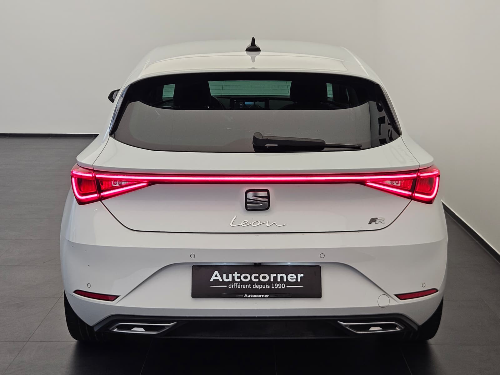 SEAT Leon 1.5 eTSI mHEV DSG FR-image-7