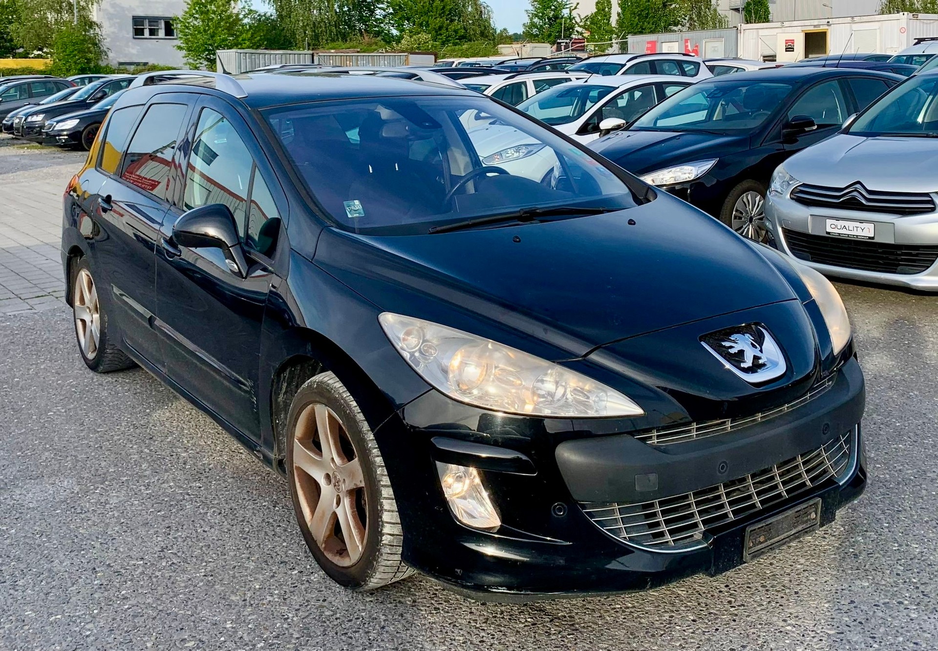 PEUGEOT 308 SW 2.0 HDI Business Automatic (Klimatronik * Alufelgen * 8 Fachbereift * Panorama * Navigation * BO4)-image-3