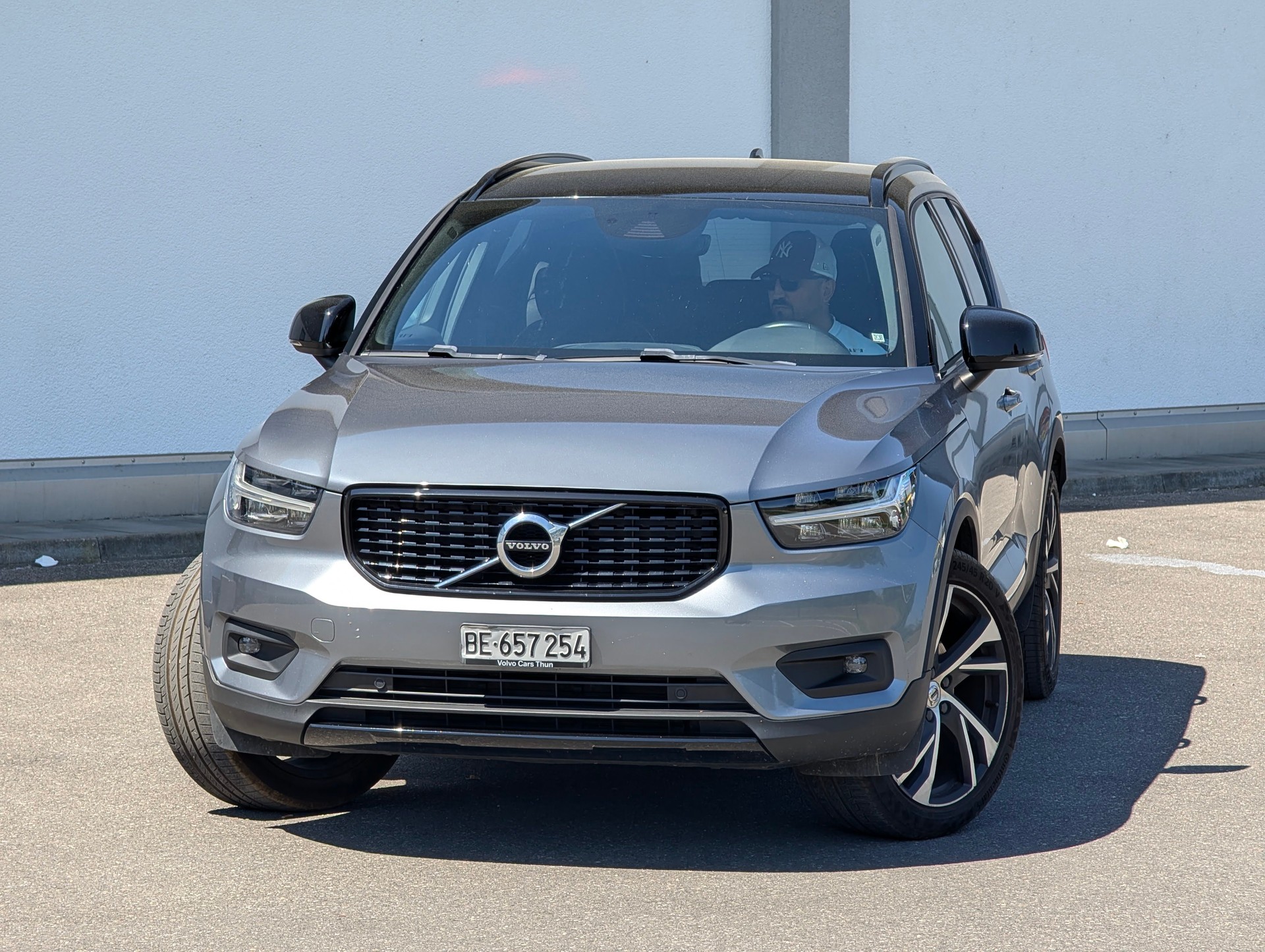 VOLVO D4 AWD
