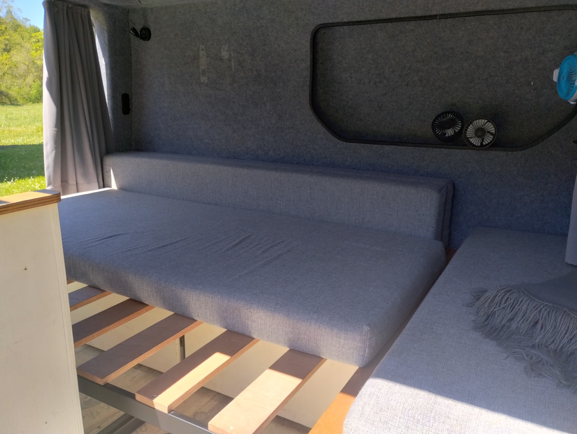 OPEL VIVARO-image-3
