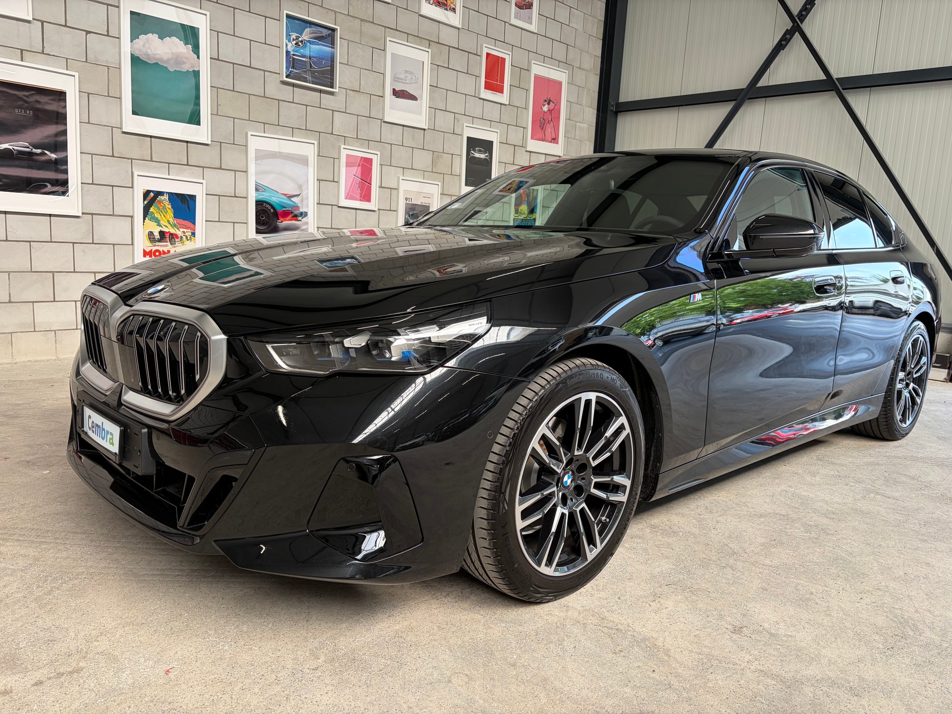 BMW 520d 48V M Sport Steptronic-image-4