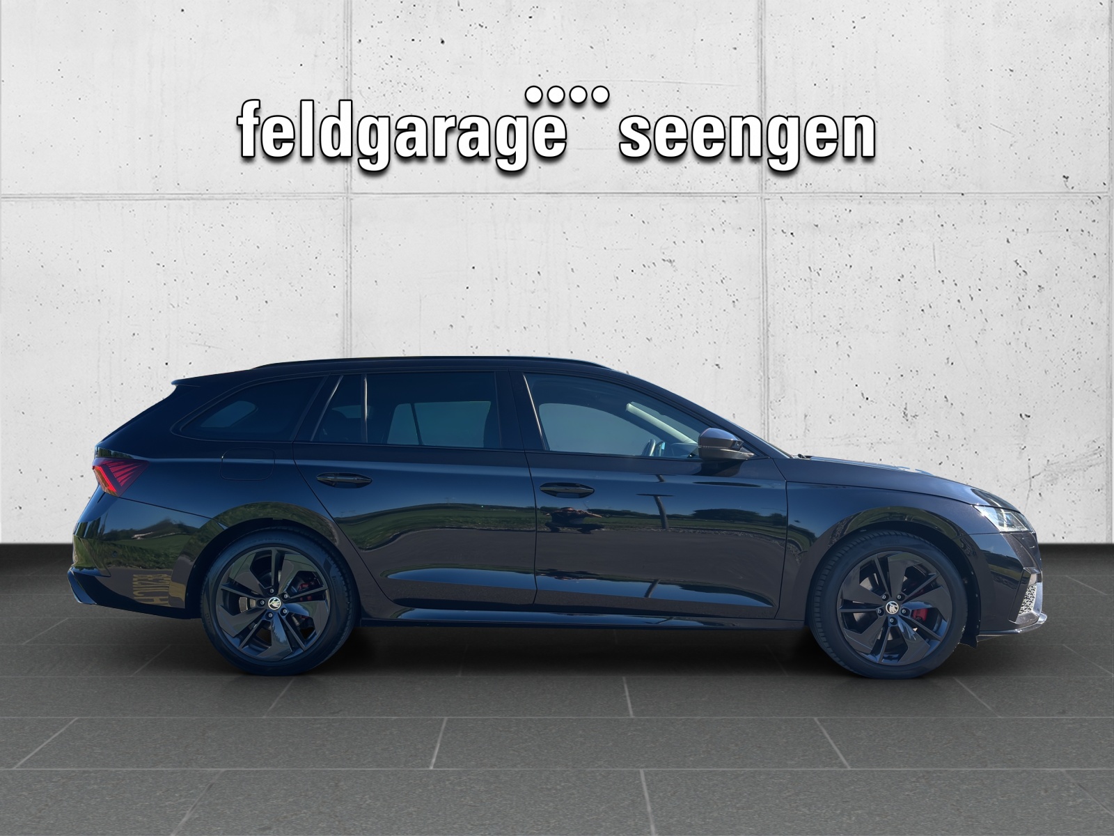 SKODA Octavia Combi 2.0 TDI DSG RS 4x4 mit AHK Vorbereitung, Head-Up Display & elektr. Heckklappe-showroom-element-3