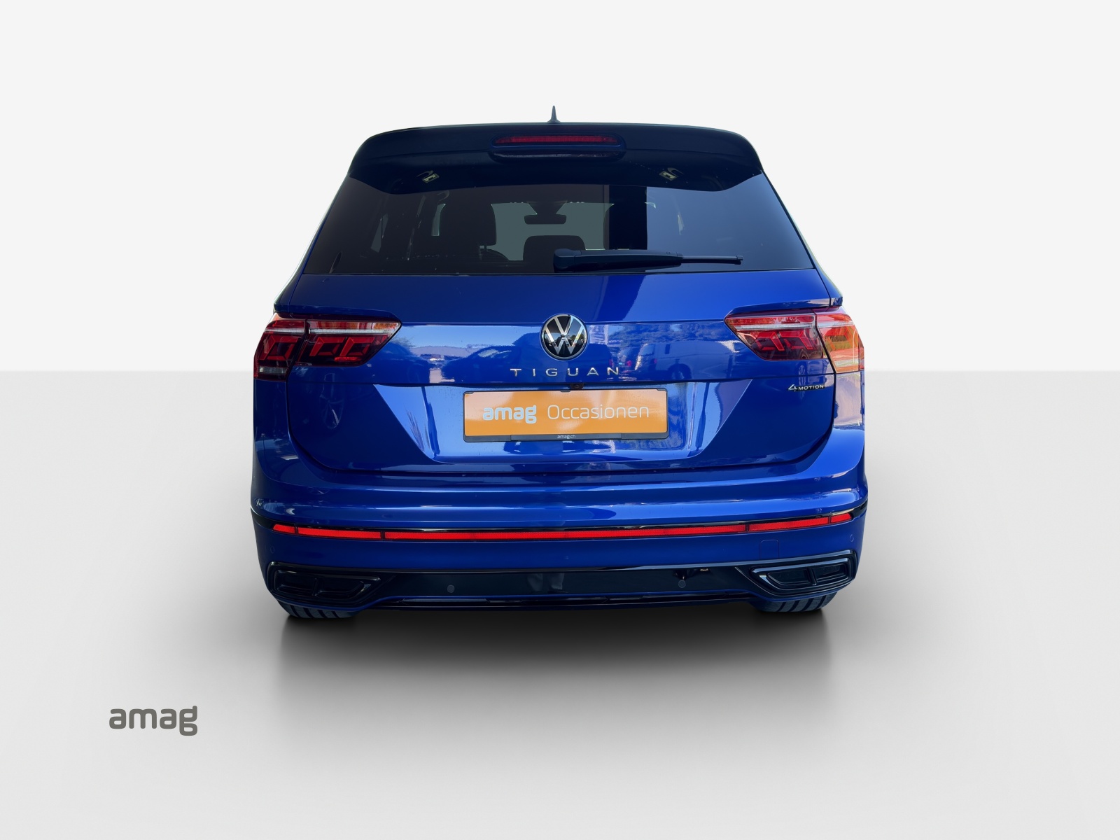 VW Tiguan 2.0TSI R-Line 4Motion DSG-showroom-element-3