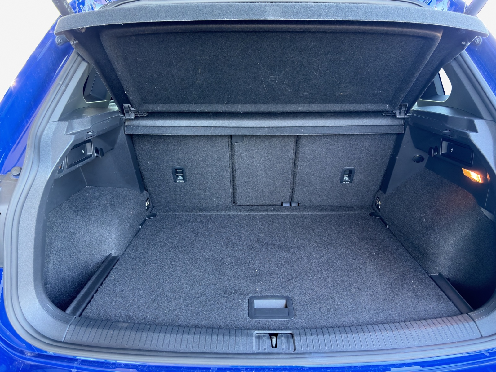VW Tiguan 2.0TSI R-Line 4Motion DSG-image-12
