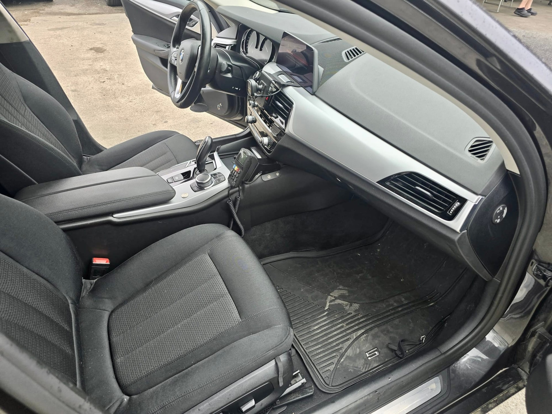 BMW 530d xDrive Touring Steptronic-image-10