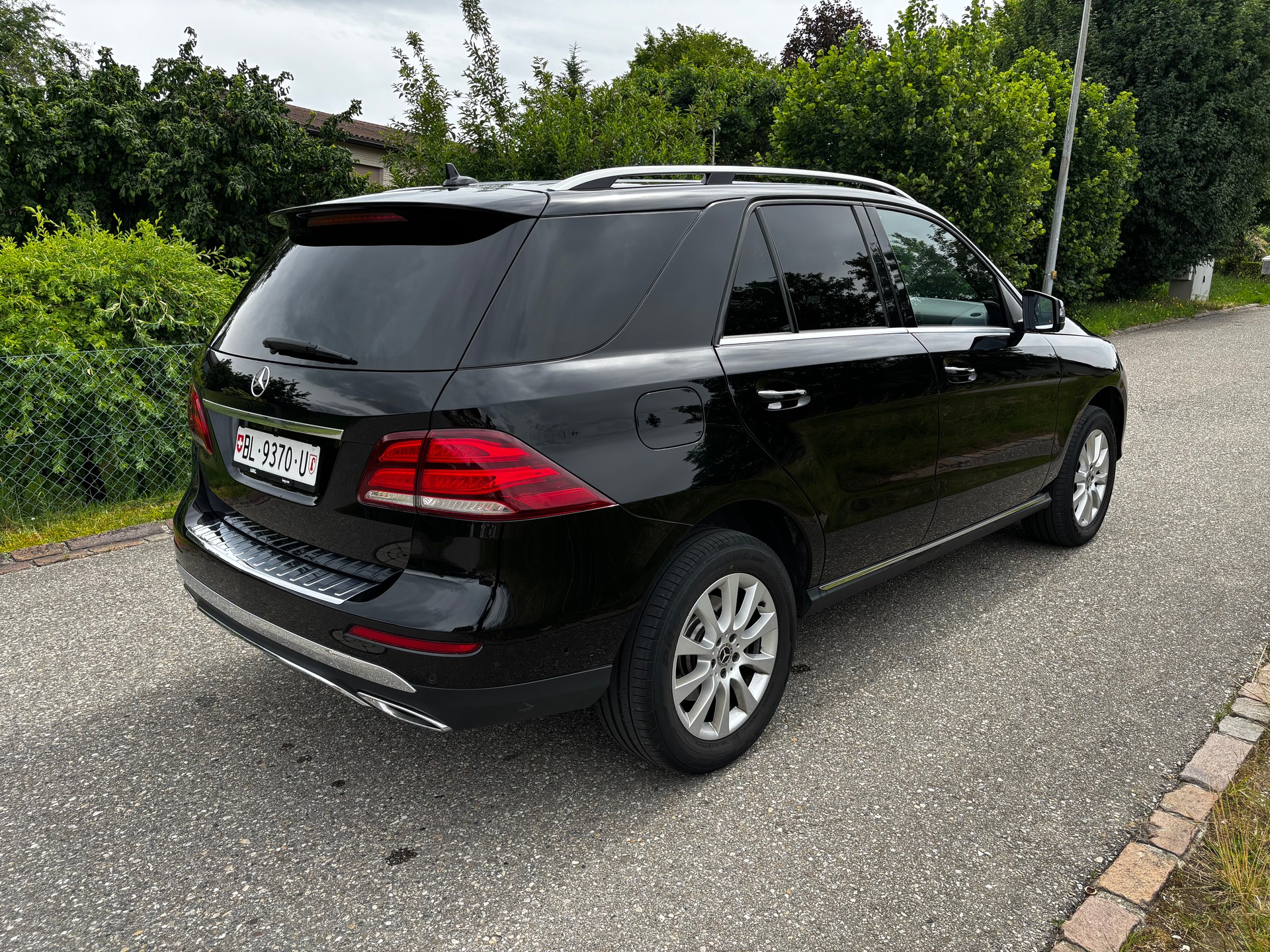 MERCEDES-BENZ GLE 250 d 4Matic 9G-Tronic-image-5