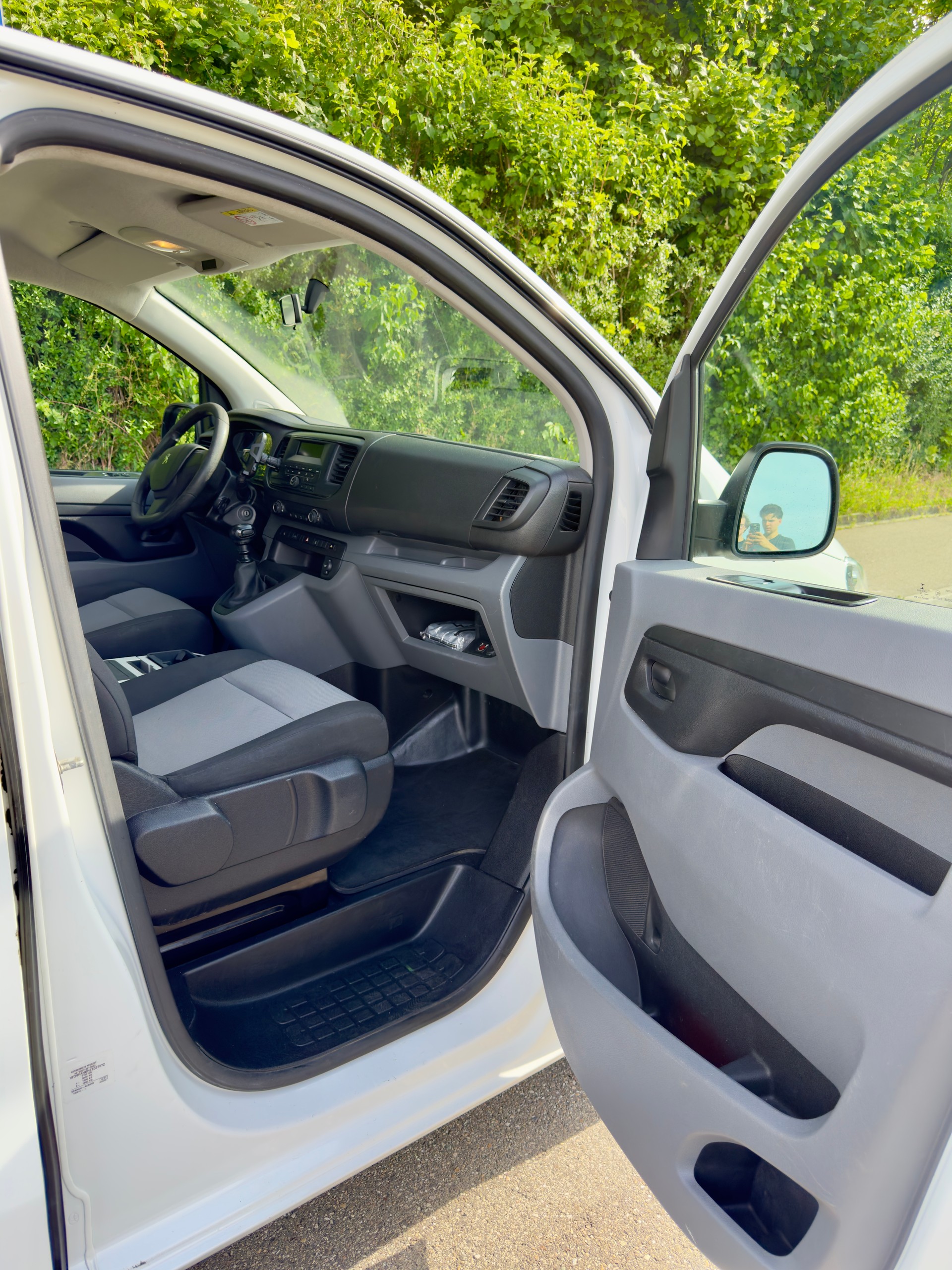 PEUGEOT 2.0 BlueHDi 120 Active-image-3
