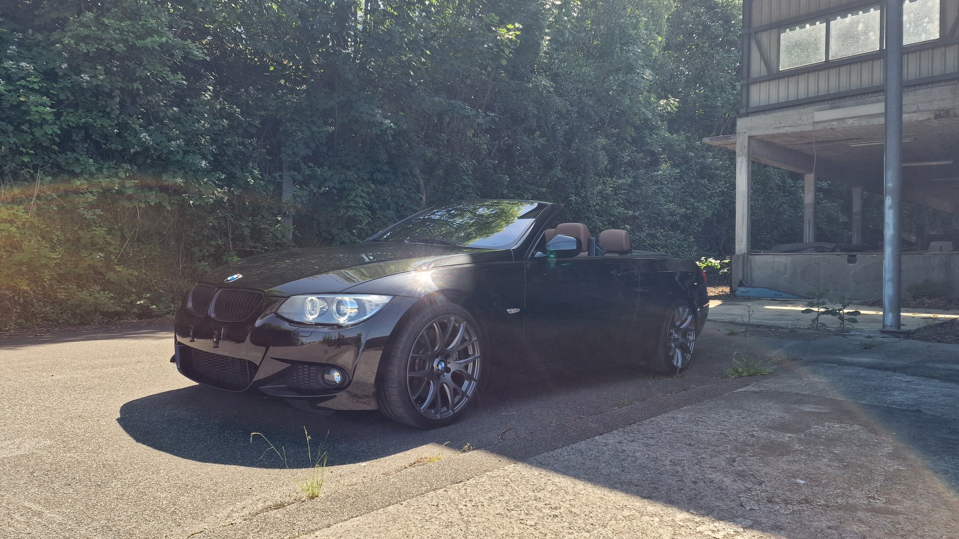 BMW 335i-image-0