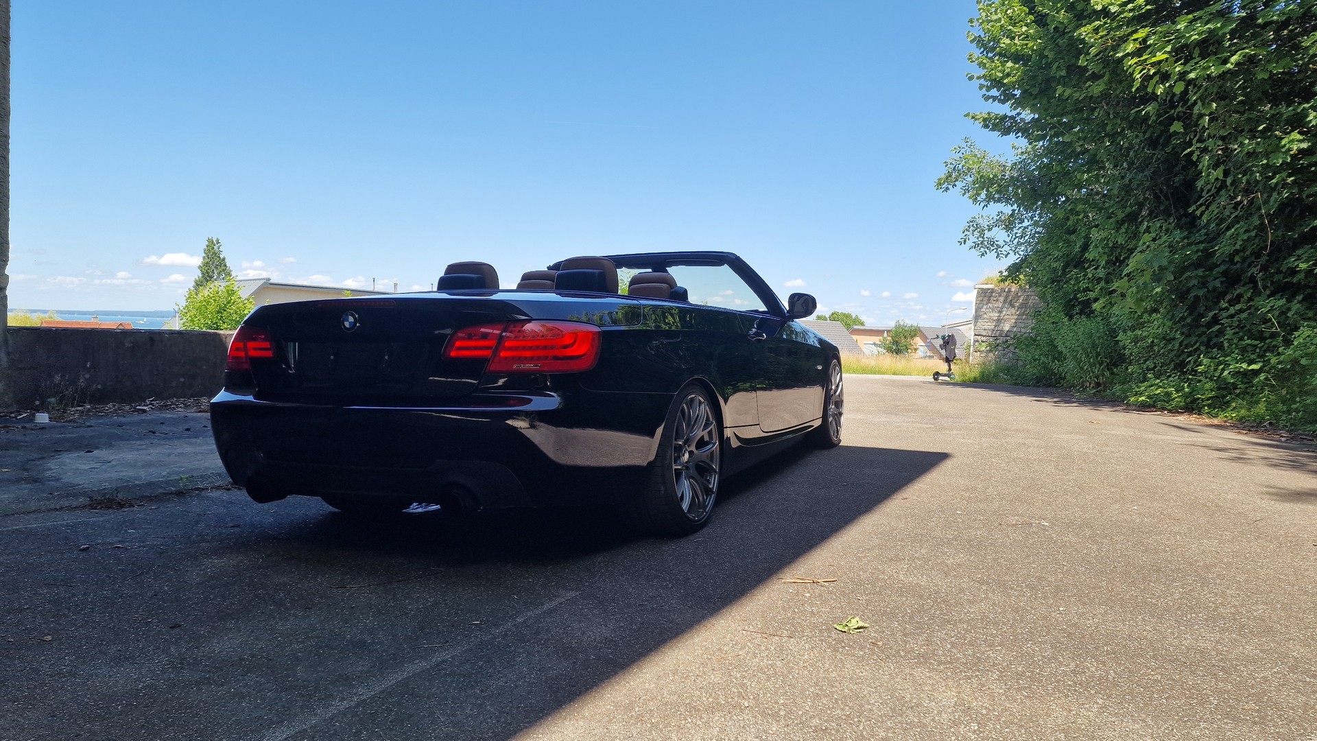 BMW 335i-image-2