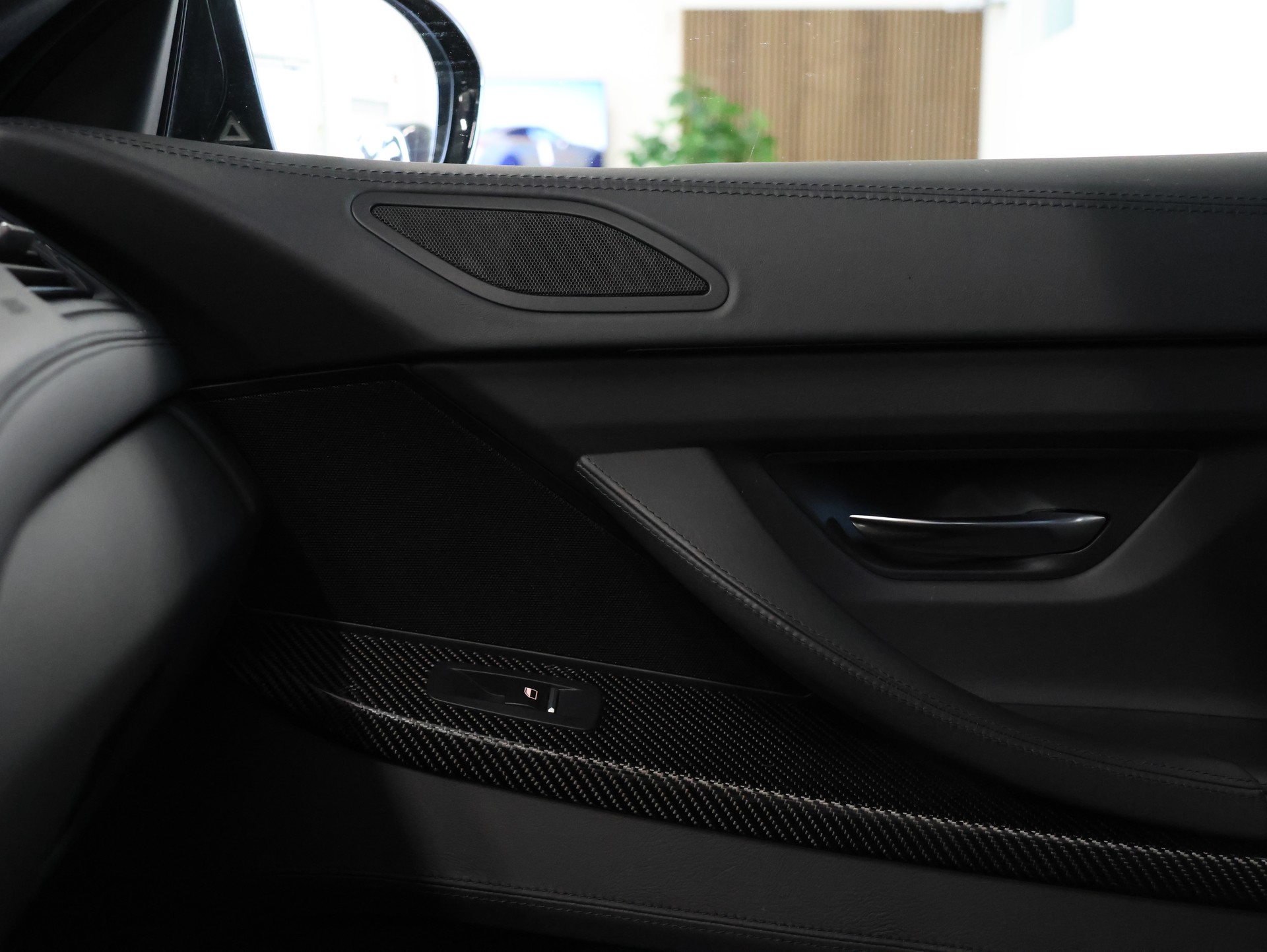 BMW BMW M6 Gran Coupe Drivelogic *Carbon-Keramik-Bremsanlage* Massagesitze * Carbon-Interieur*-image-31