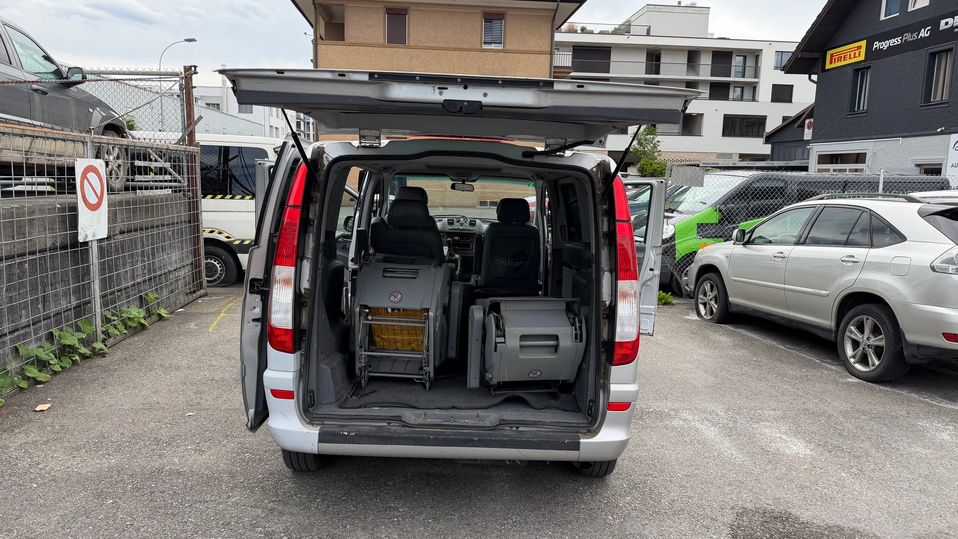 MERCEDES-BENZ Viano 3.0 Ambiente EL Automat-image-10