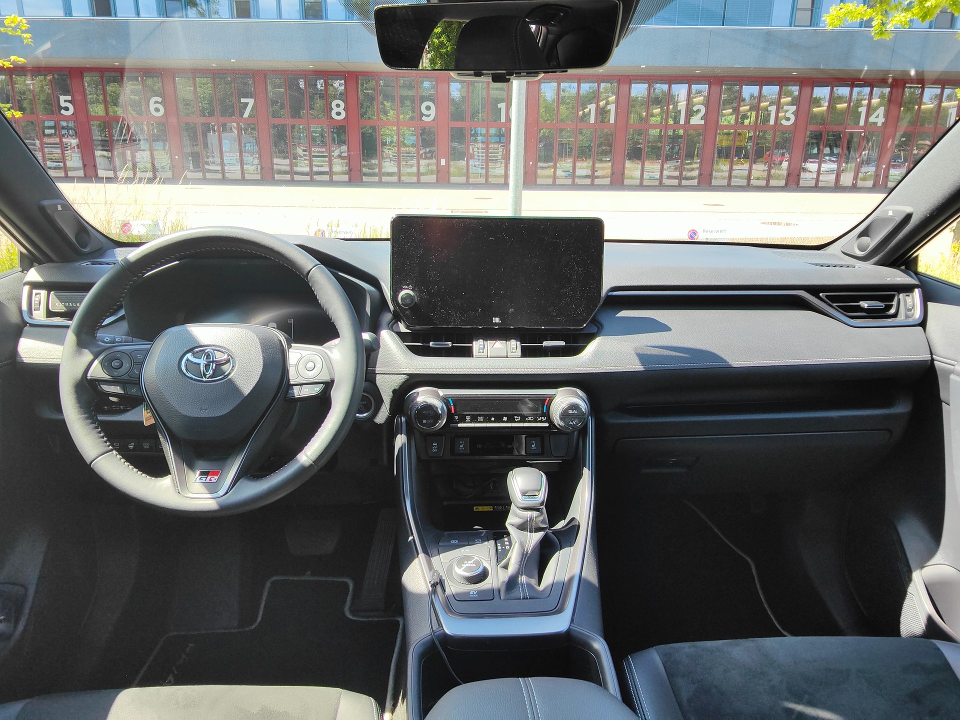 TOYOTA 2.5 HEV GR Sport-image-2