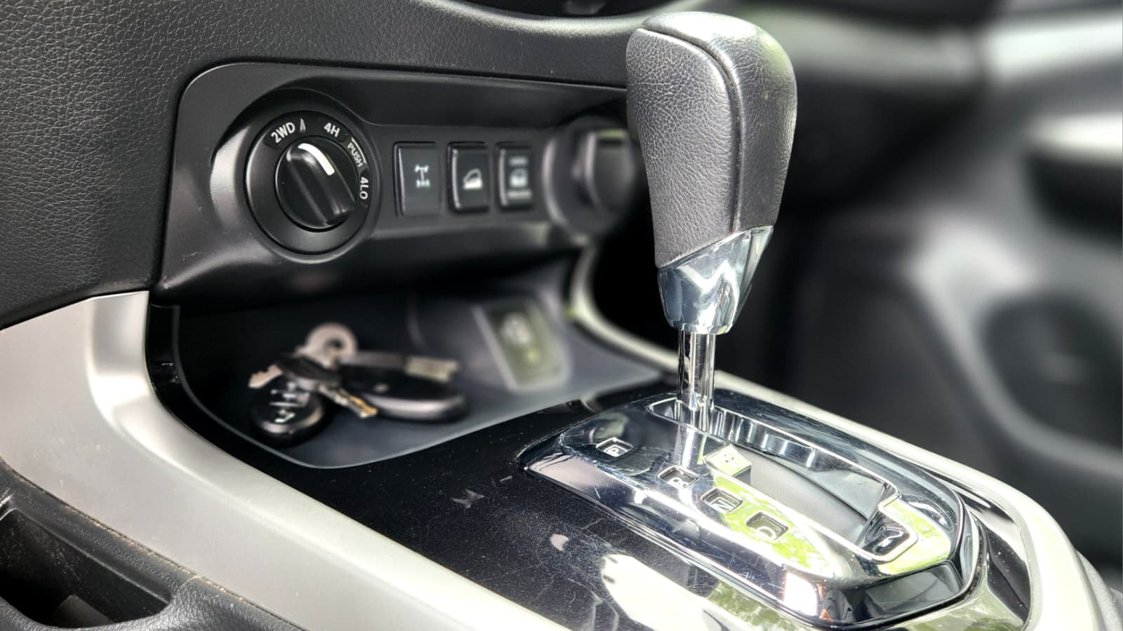 RENAULT Alaskan Doppel Cabine Twin Turbo dCi 190 4WD Zen A-image-8