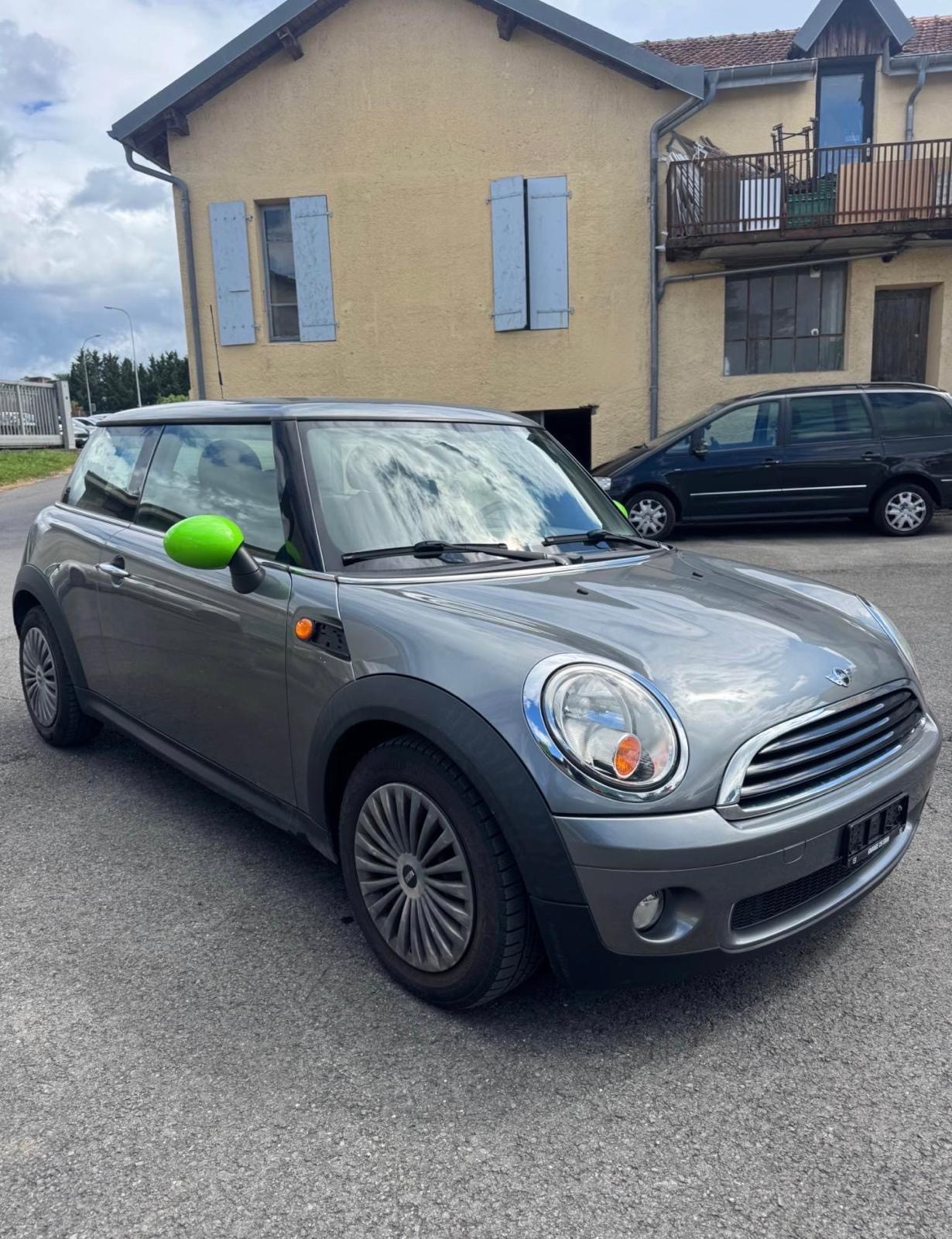 MINI One-image-0