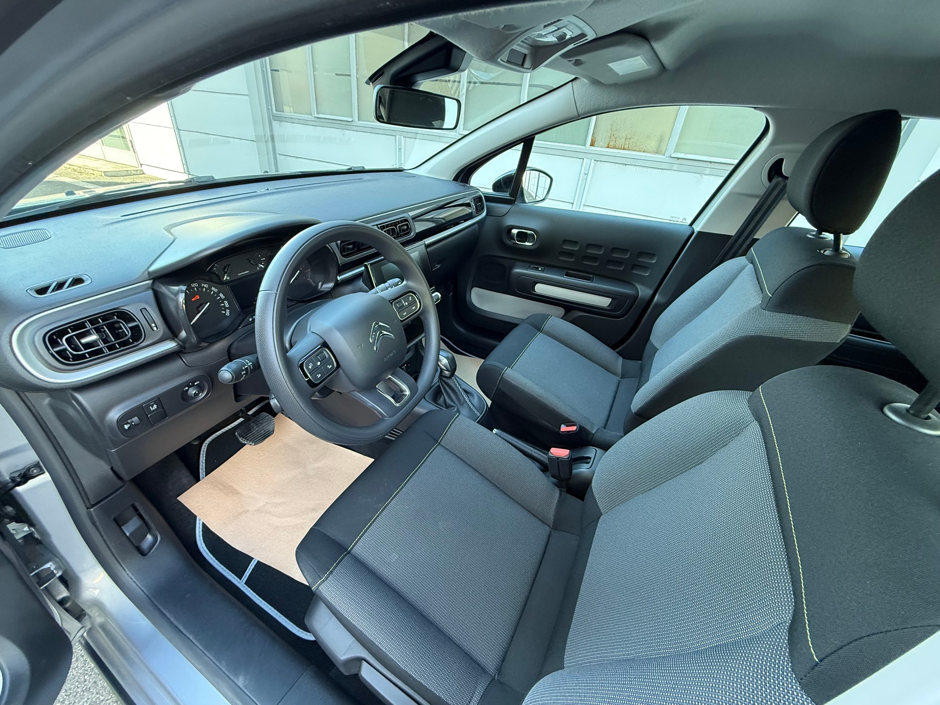 CITROEN C3 1.2i PureTech Feel EAT *Ab MFK *Automat *Klimatisierungsautomatik *Lane-Assistent *Tempomat *2 Schlüssel *Parkassistent-image-8