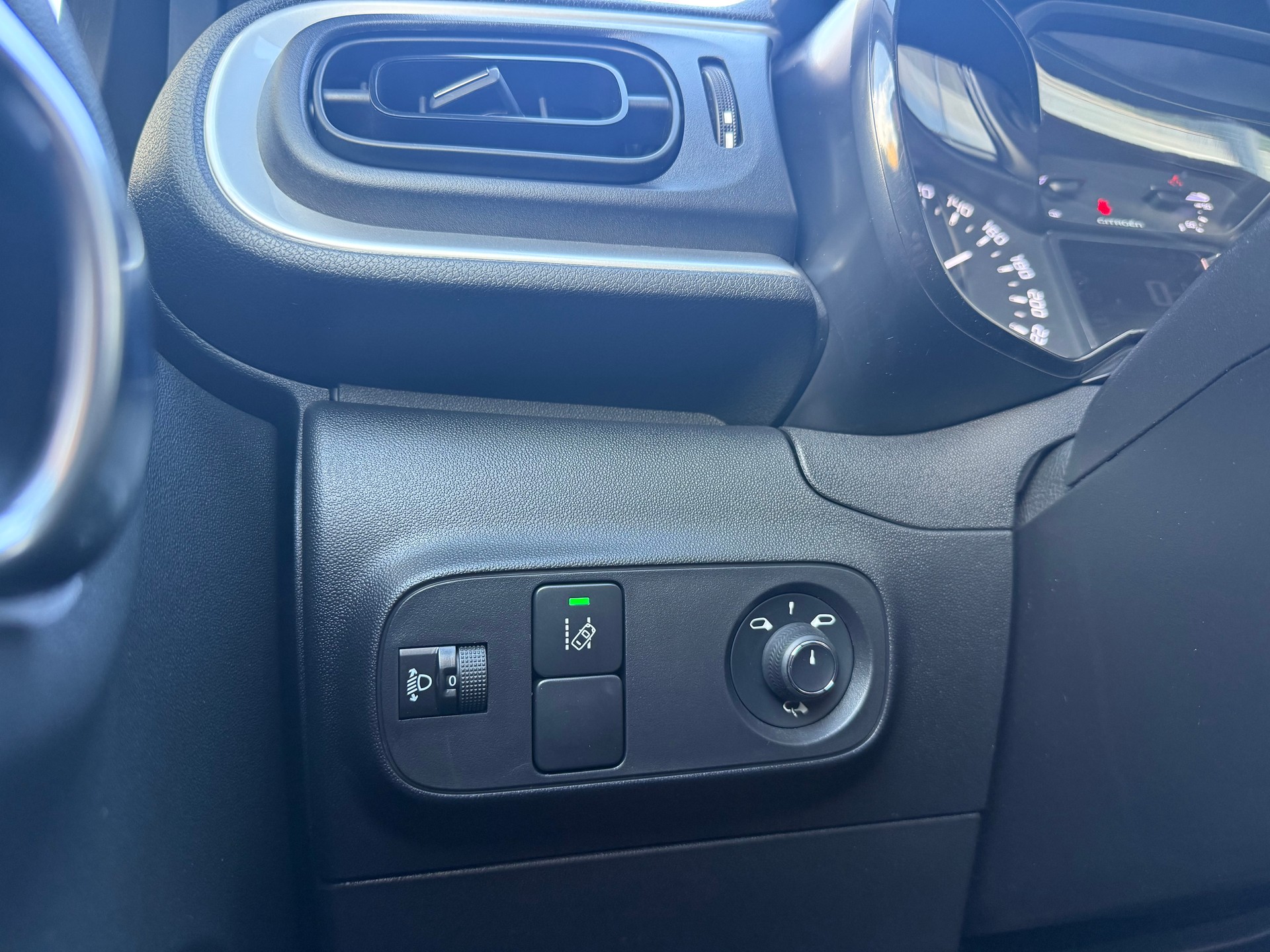 CITROEN C3 1.2i PureTech Feel EAT *Ab MFK *Automat *Klimatisierungsautomatik *Lane-Assistent *Tempomat *2 Schlüssel *Parkassistent-image-12