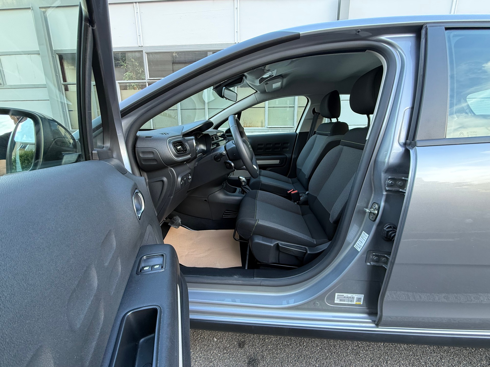 CITROEN C3 1.2i PureTech Feel EAT *Ab MFK *Automat *Klimatisierungsautomatik *Lane-Assistent *Tempomat *2 Schlüssel *Parkassistent-image-7