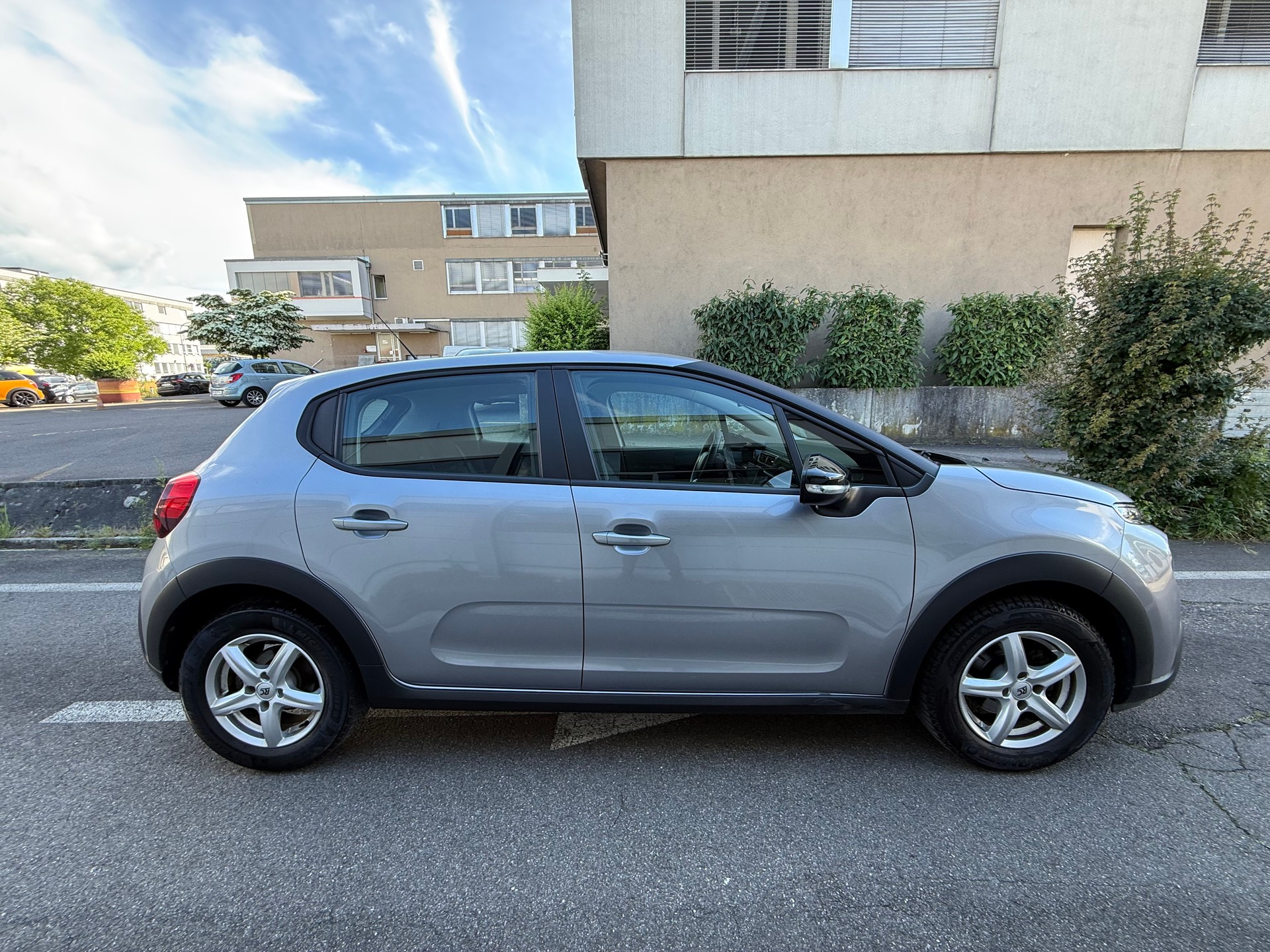CITROEN C3 1.2i PureTech Feel EAT *Ab MFK *Automat *Klimatisierungsautomatik *Lane-Assistent *Tempomat *2 Schlüssel *Parkassistent-image-2